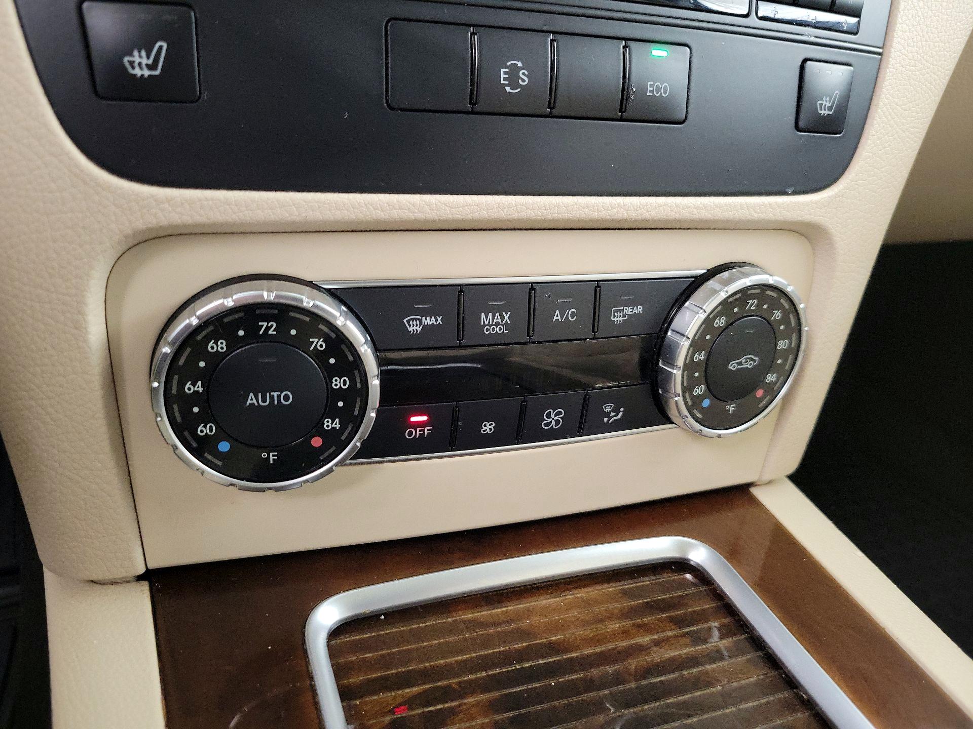 Thumbnail: 2015 Mercedes-Benz GLK - 15