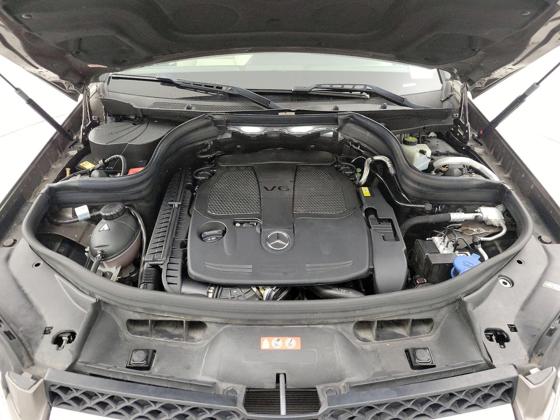 Thumbnail: 2015 Mercedes-Benz GLK - 19