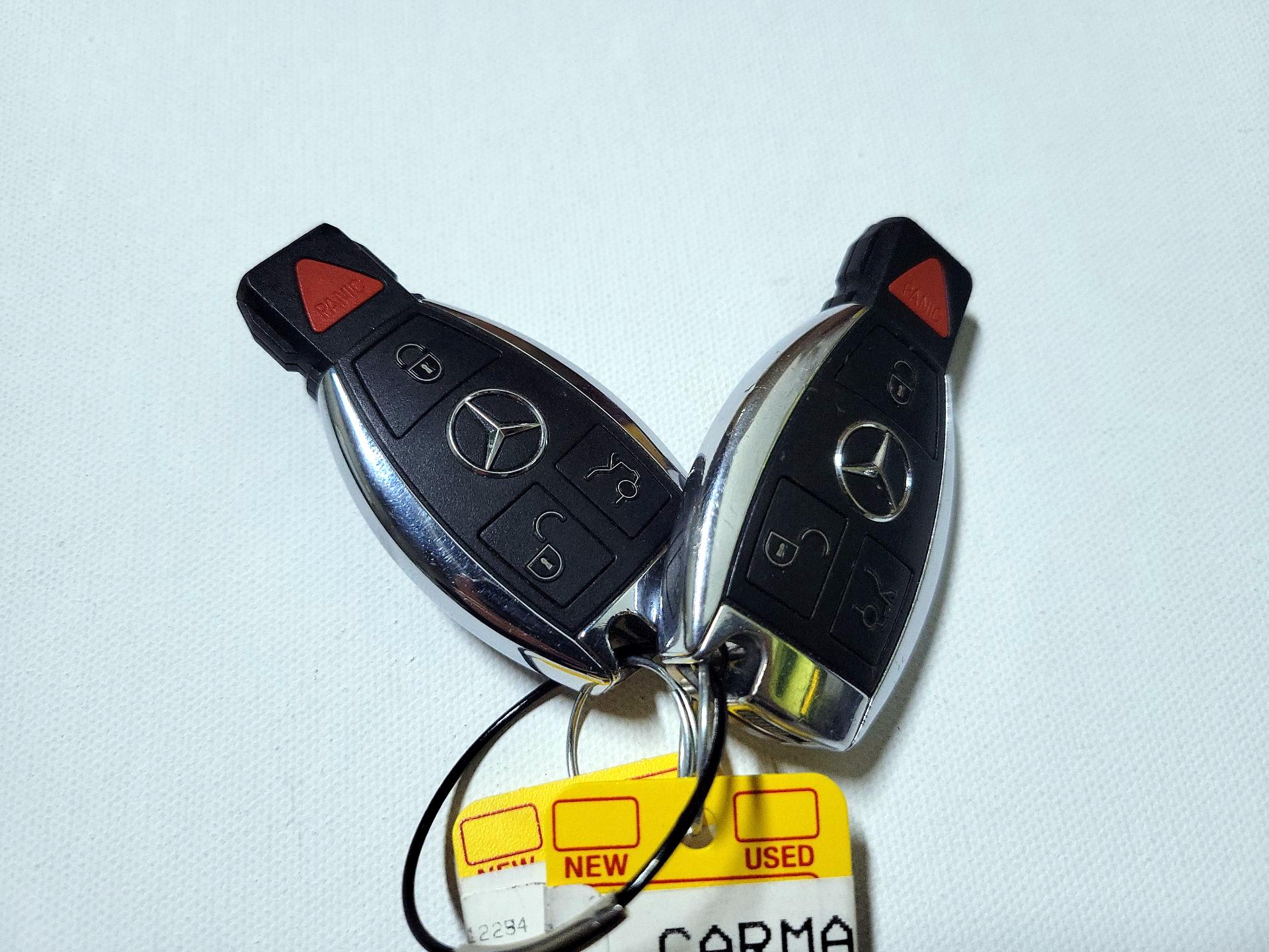 Thumbnail: 2015 Mercedes-Benz GLK - 20