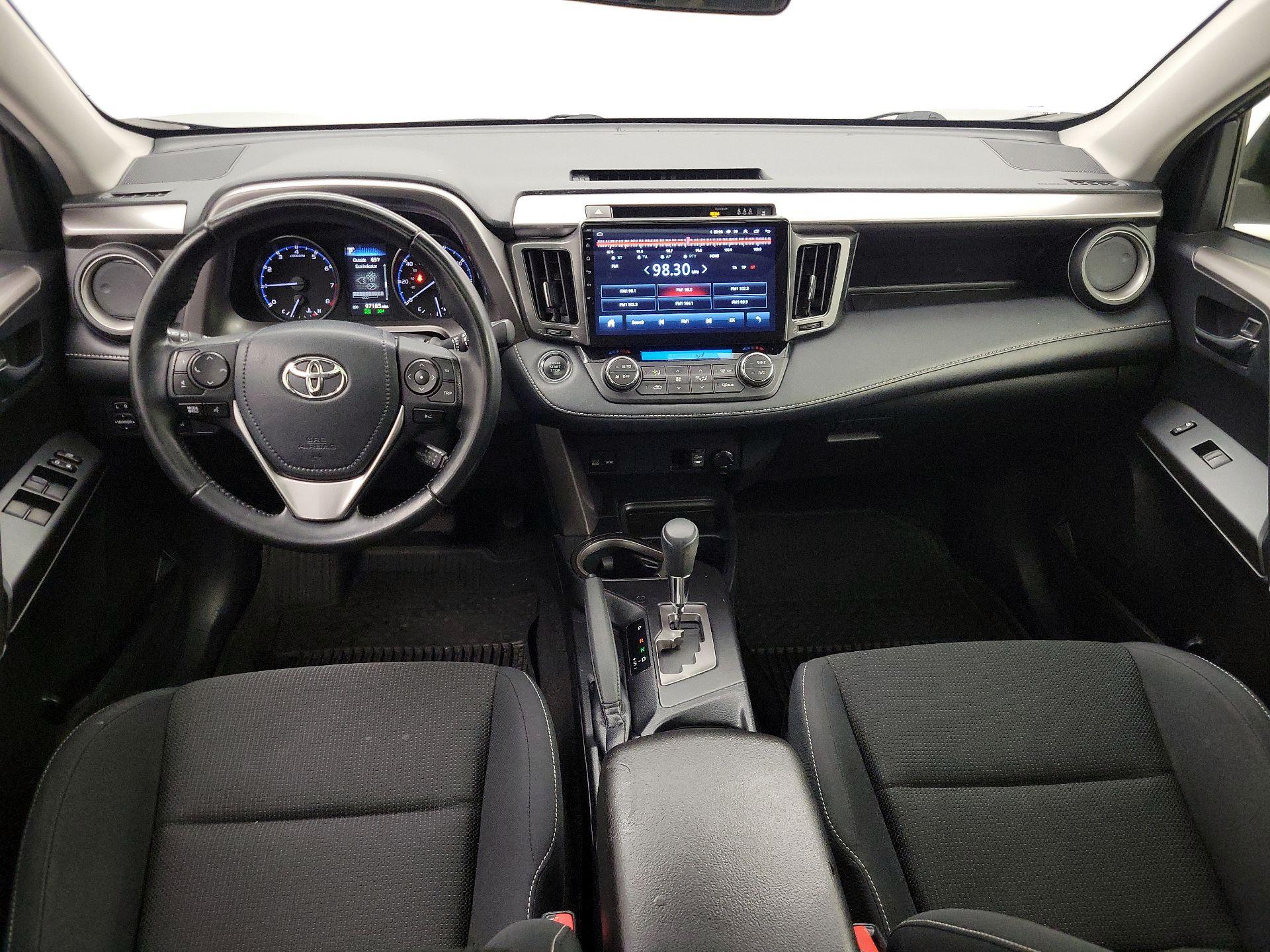 Thumbnail: 2018 Toyota RAV4 - 9