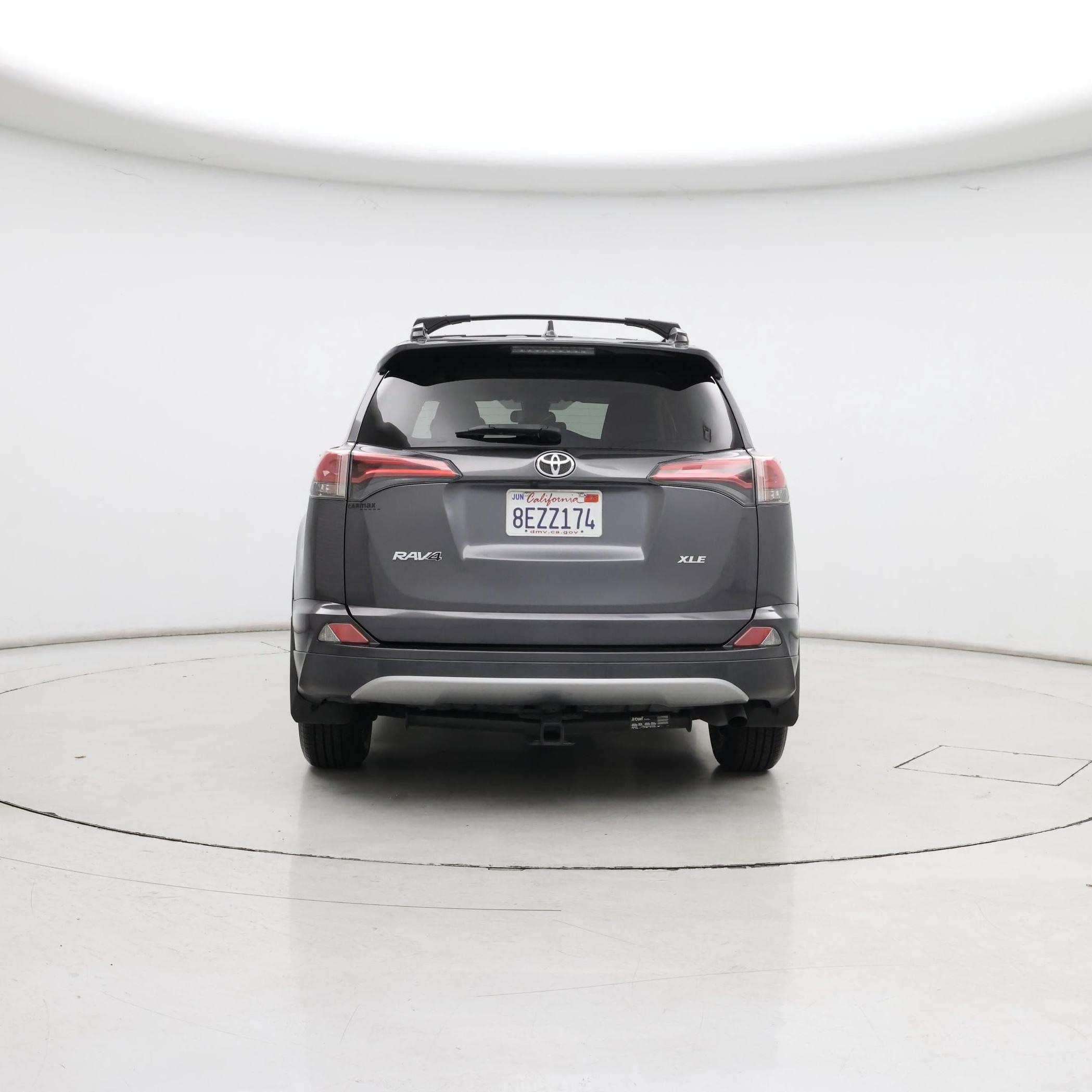 Thumbnail: 2018 Toyota RAV4 - 6