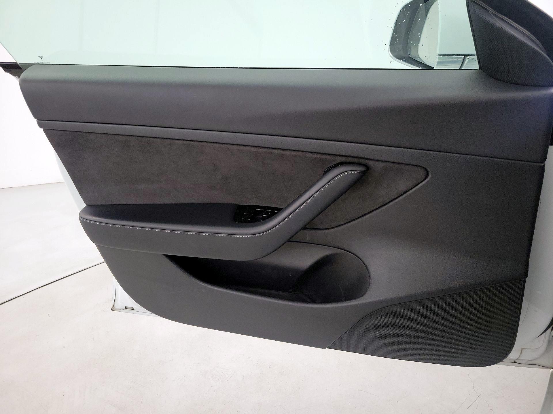 Thumbnail: 2020 Tesla Model 3 - 12