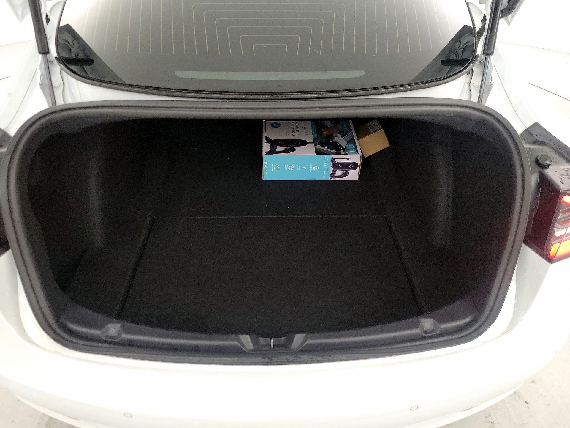 Thumbnail: 2020 Tesla Model 3 - 20