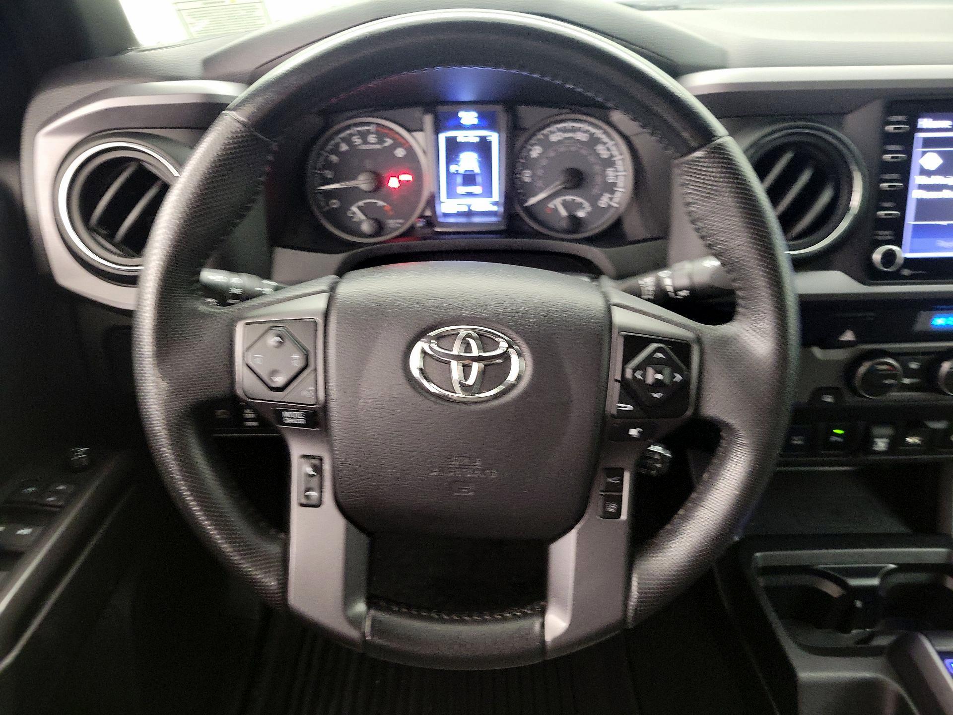 Thumbnail: 2021 Toyota Tacoma - 10