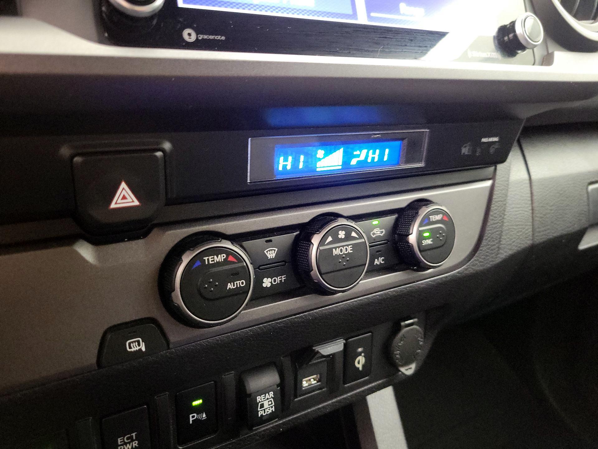 Thumbnail: 2021 Toyota Tacoma - 16