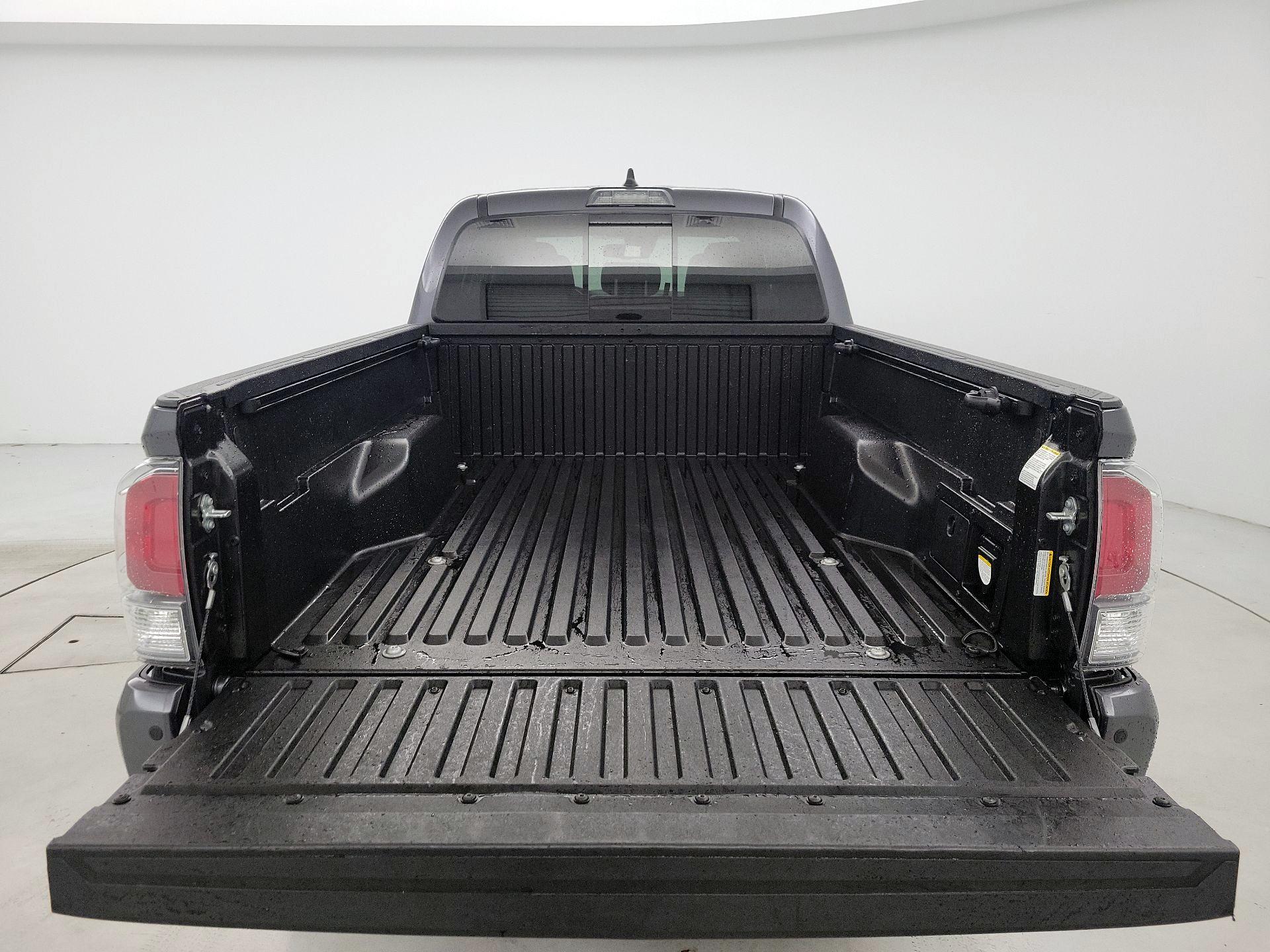 Thumbnail: 2021 Toyota Tacoma - 20