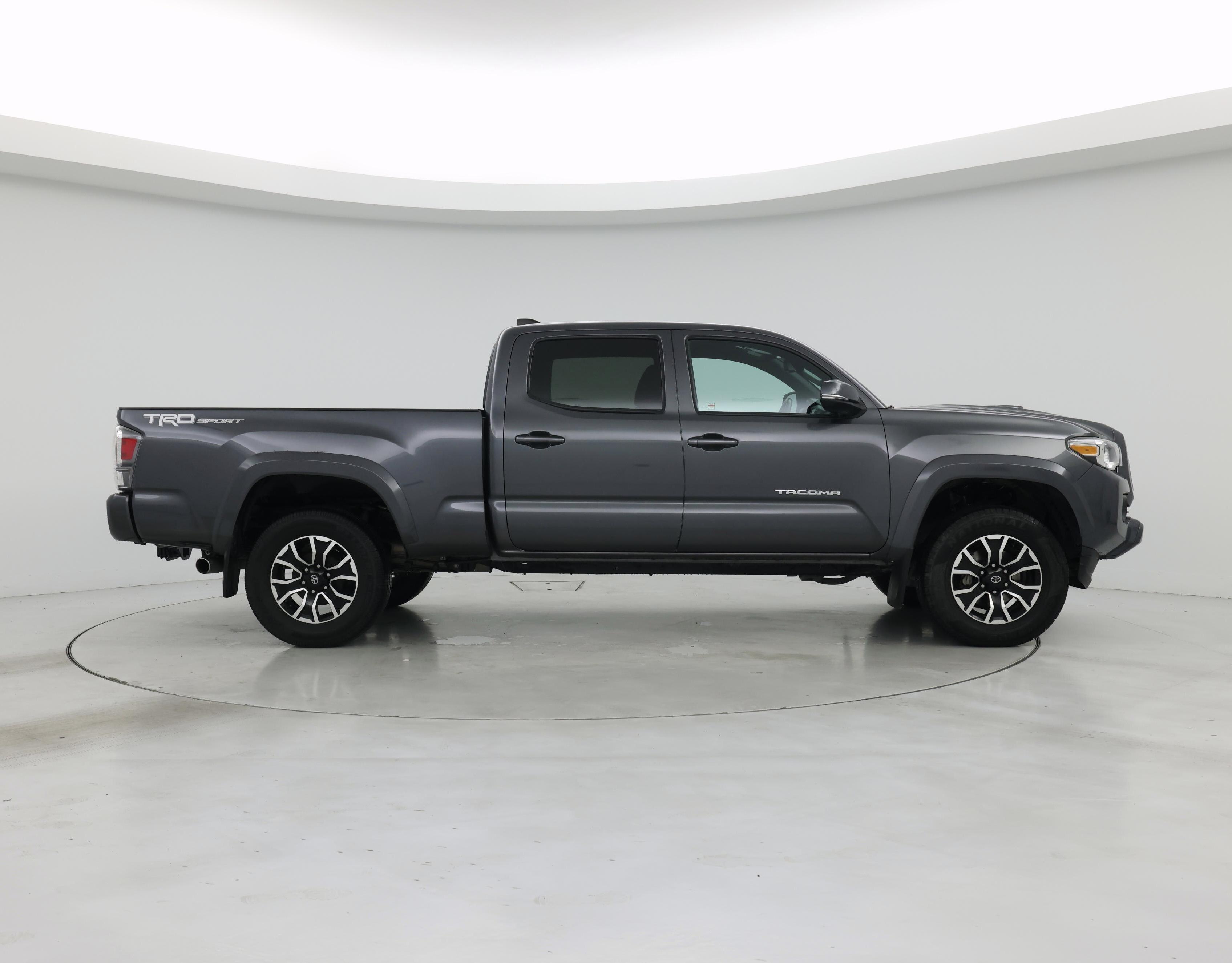 Thumbnail: 2021 Toyota Tacoma - 7