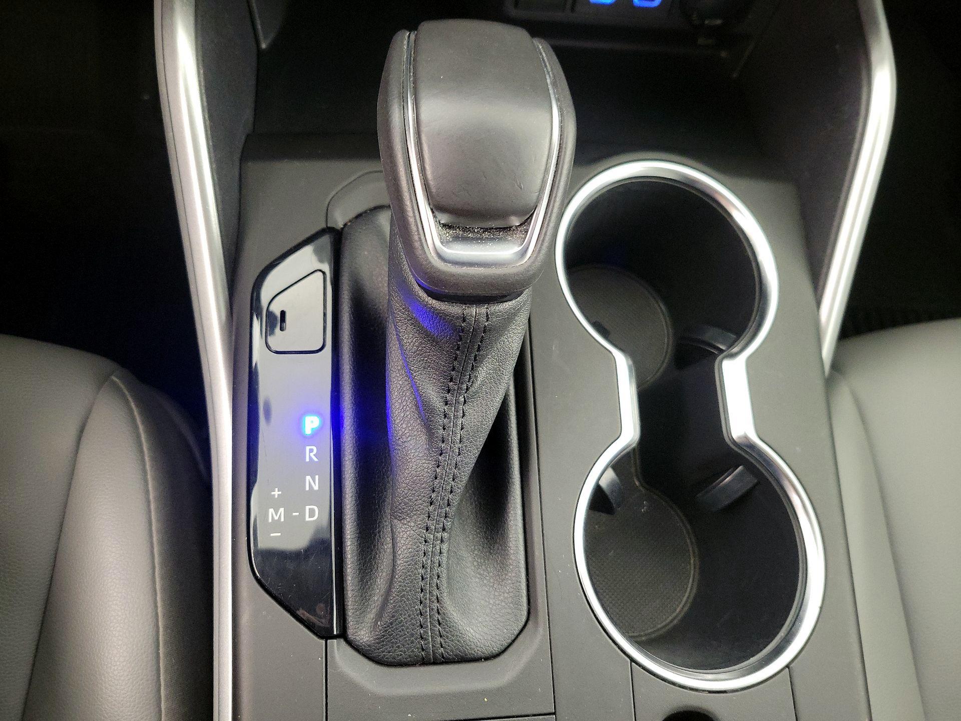 Thumbnail: 2022 Toyota Highlander - 17