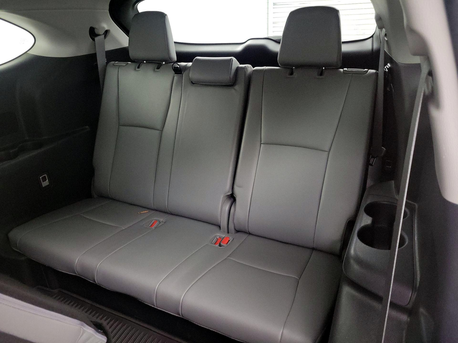 Thumbnail: 2022 Toyota Highlander - 20