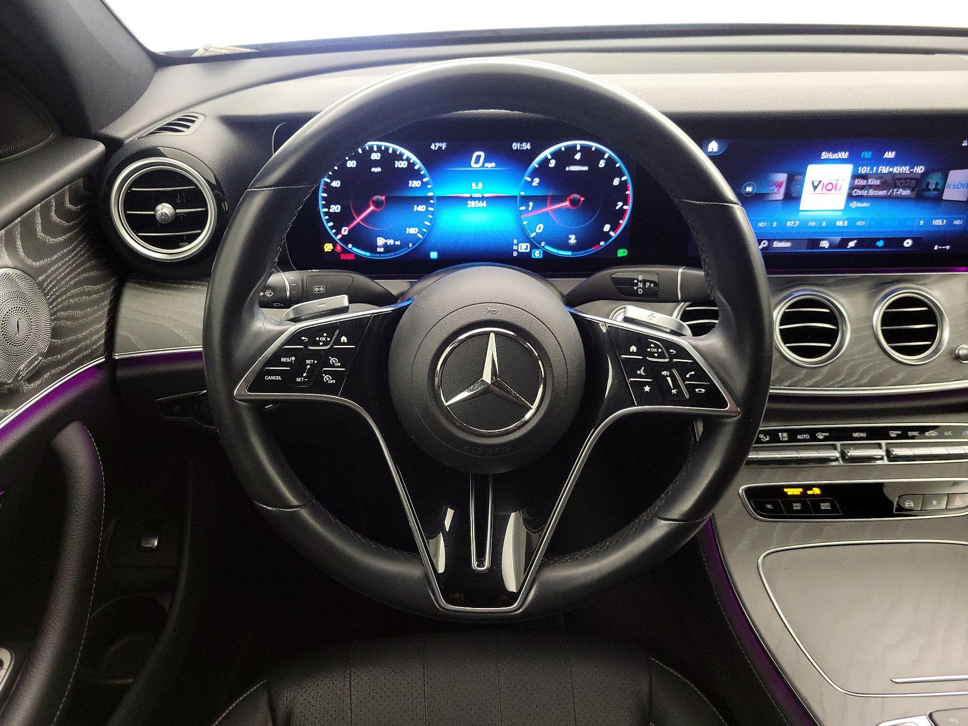 Thumbnail: 2021 Mercedes-Benz E-Class - 10