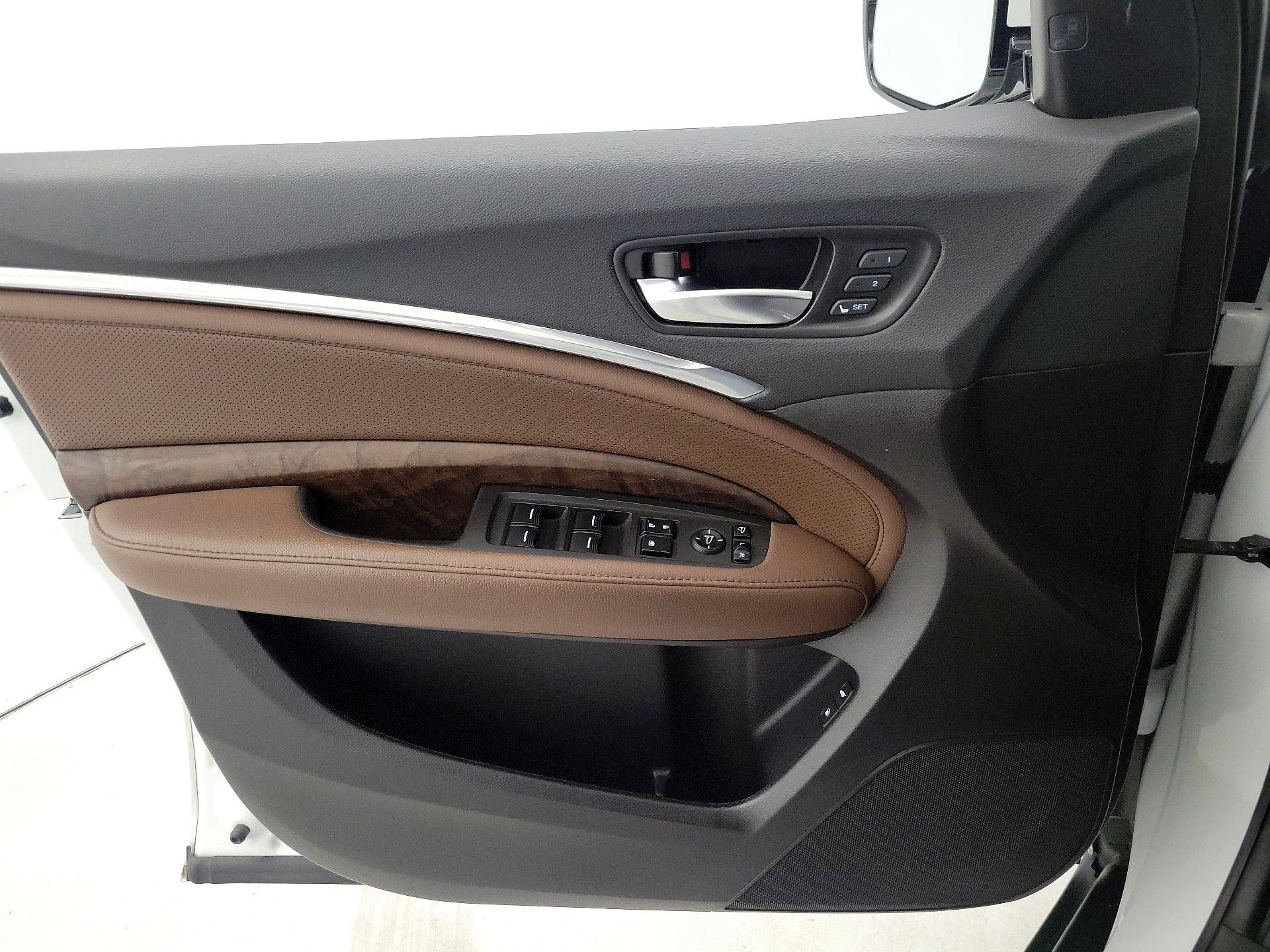 Thumbnail: 2020 Acura MDX - 12