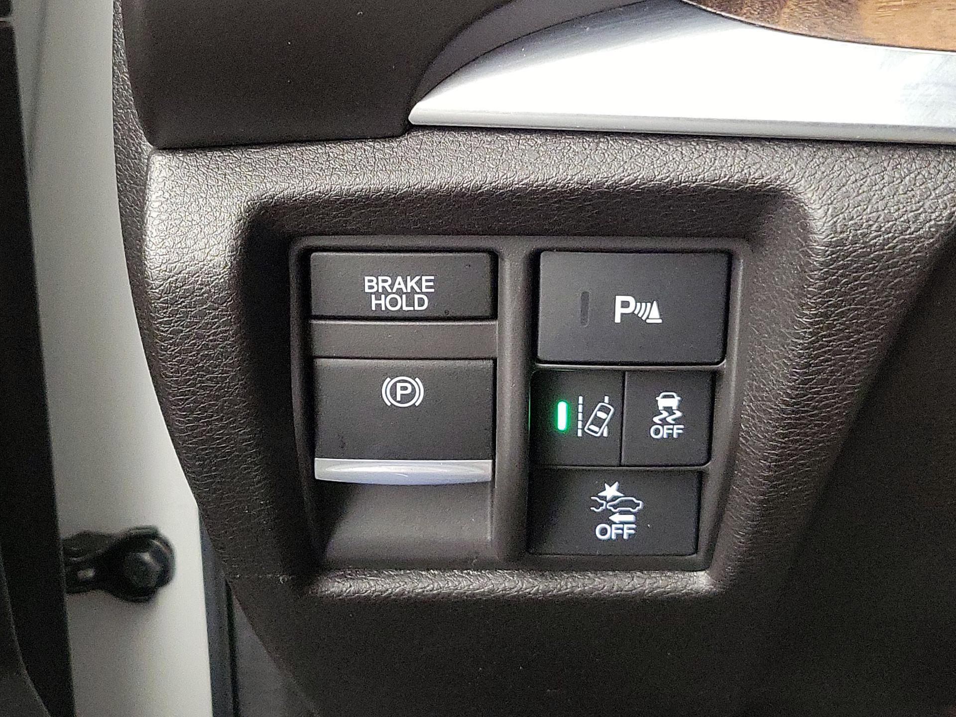 Thumbnail: 2020 Acura MDX - 13