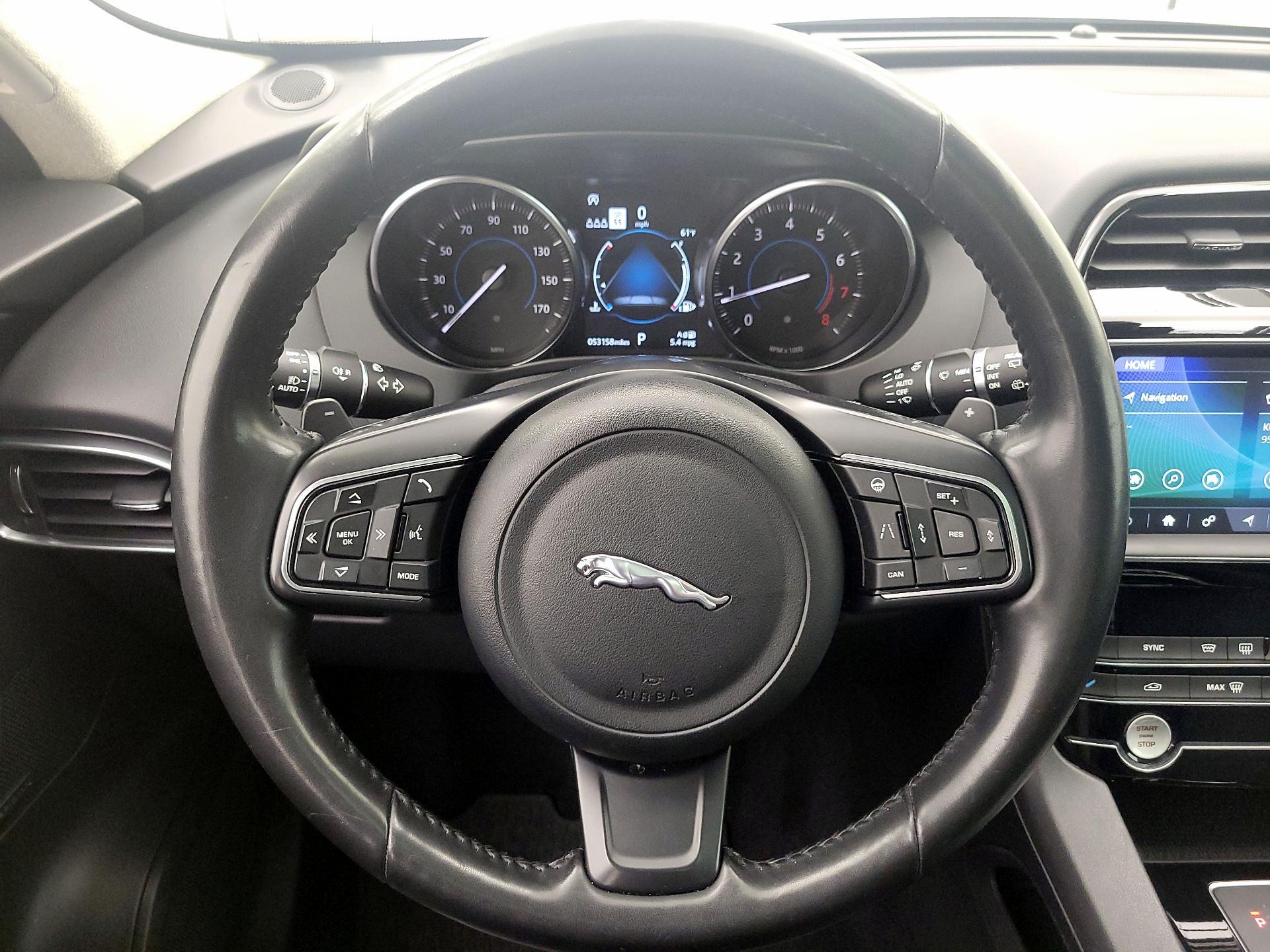 Thumbnail: 2020 Jaguar F-Pace - 10