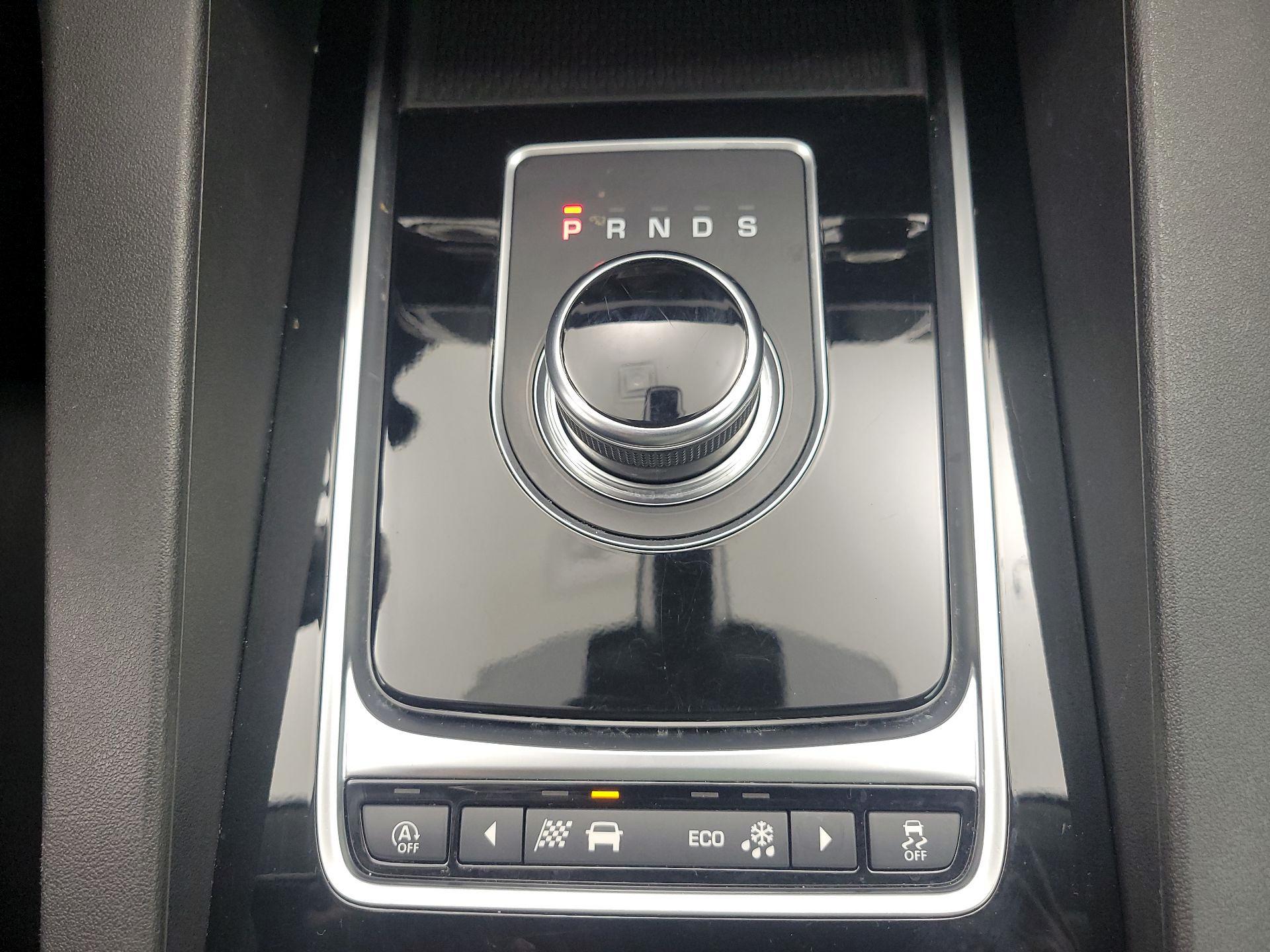 Thumbnail: 2020 Jaguar F-Pace - 18