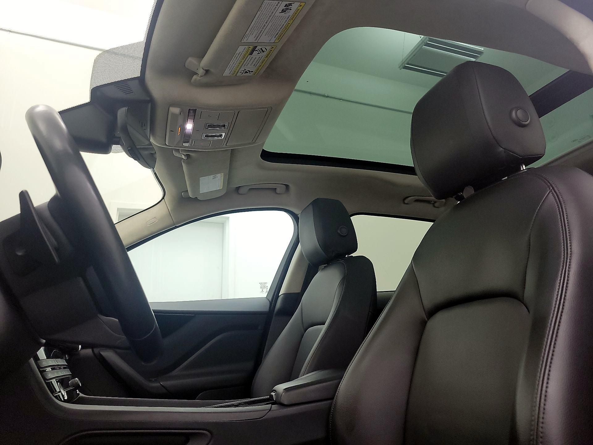 Thumbnail: 2020 Jaguar F-Pace - 20