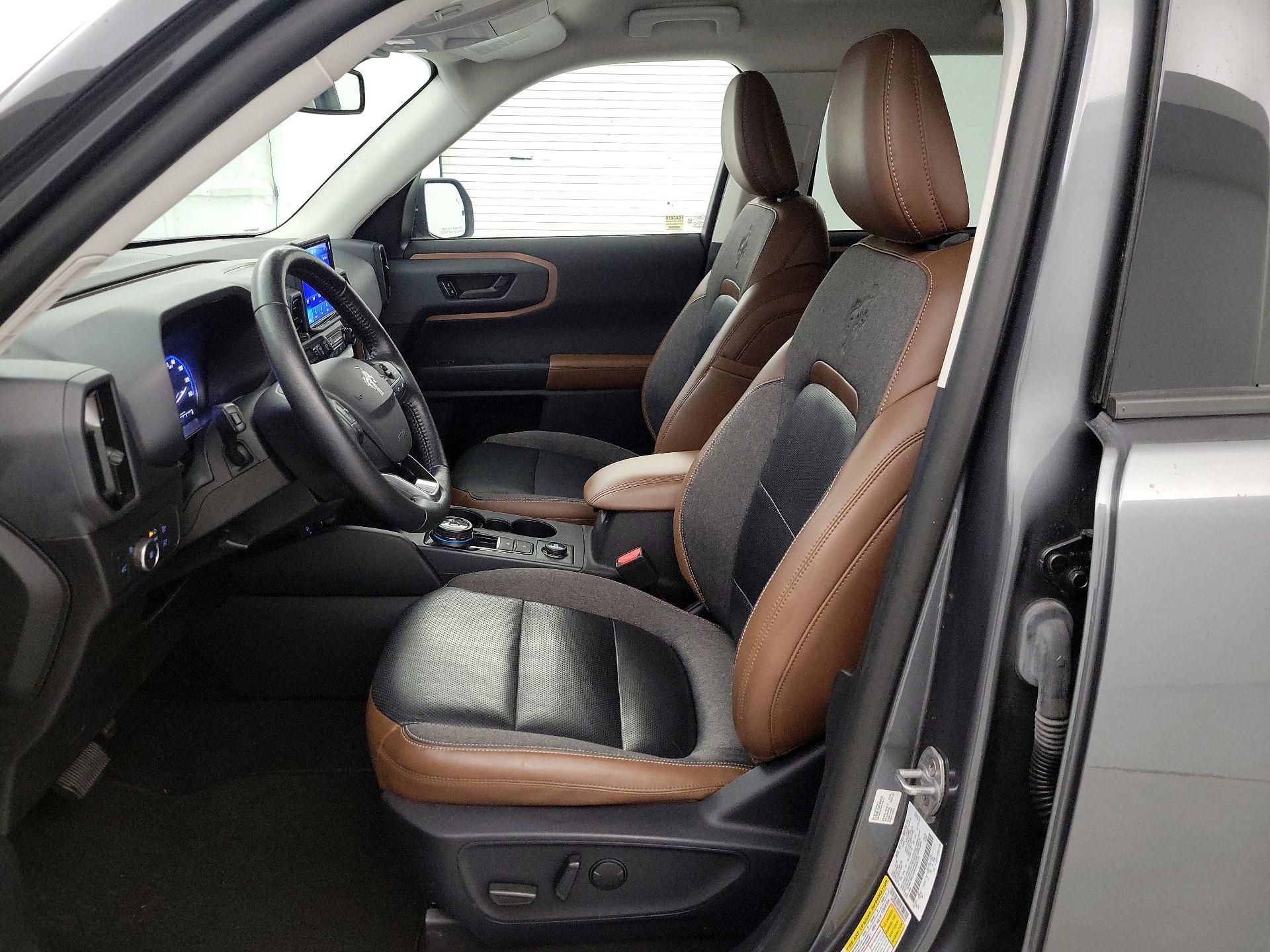 Thumbnail: 2022 Ford Bronco Sport - 11