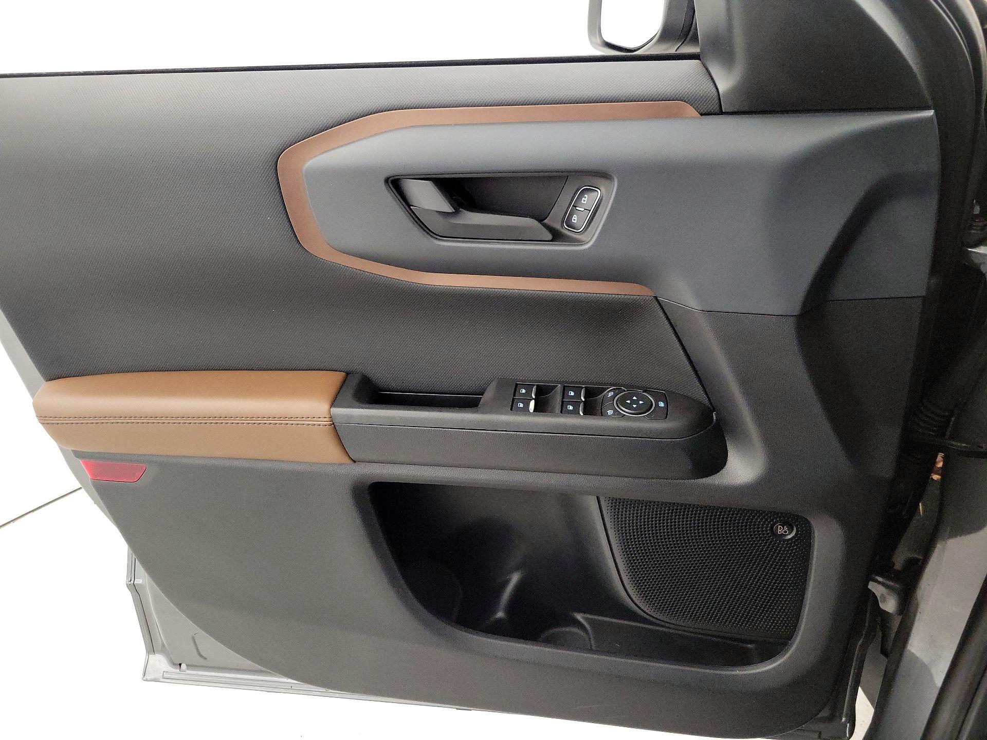 Thumbnail: 2022 Ford Bronco Sport - 12