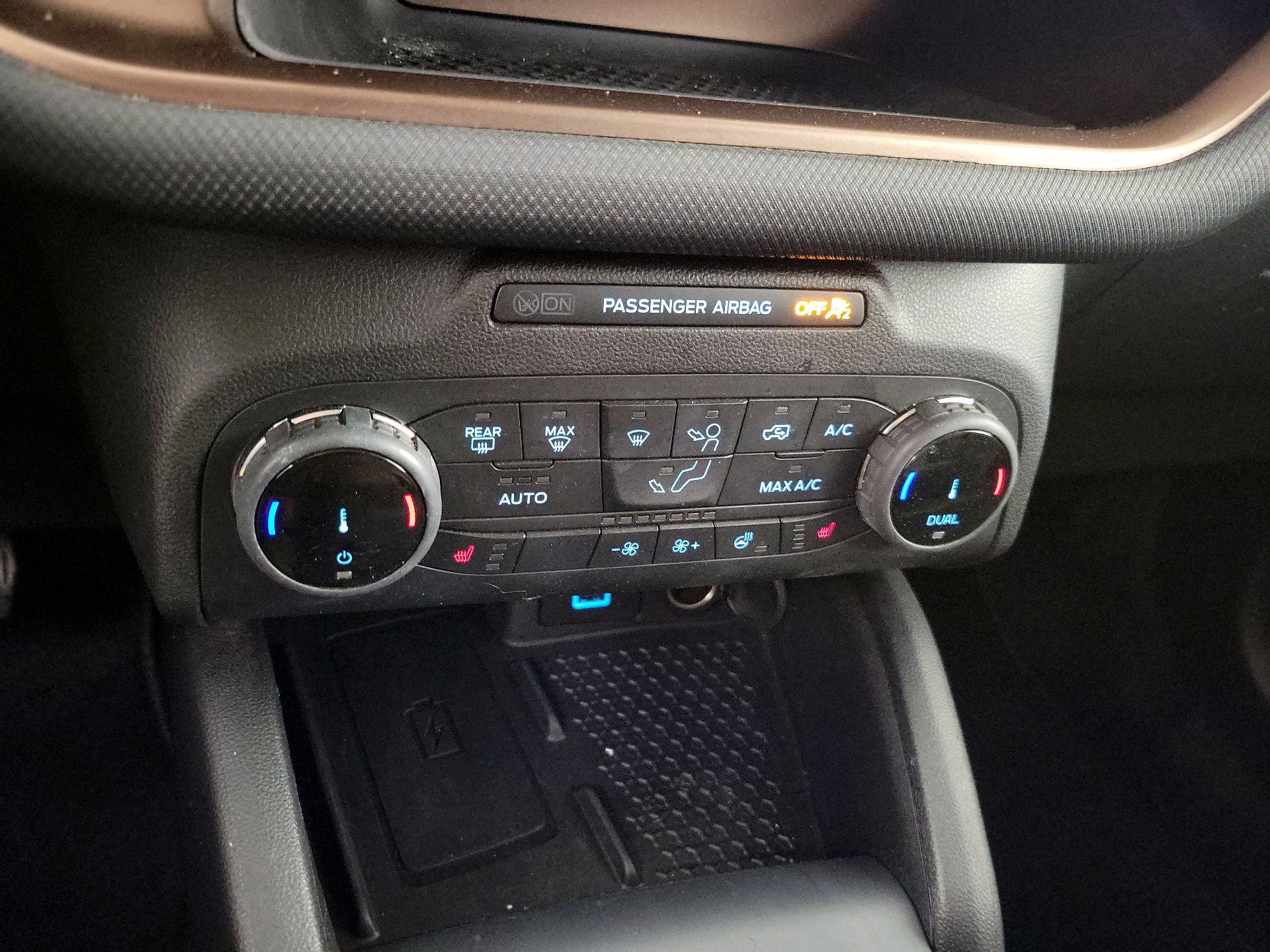 Thumbnail: 2022 Ford Bronco Sport - 15