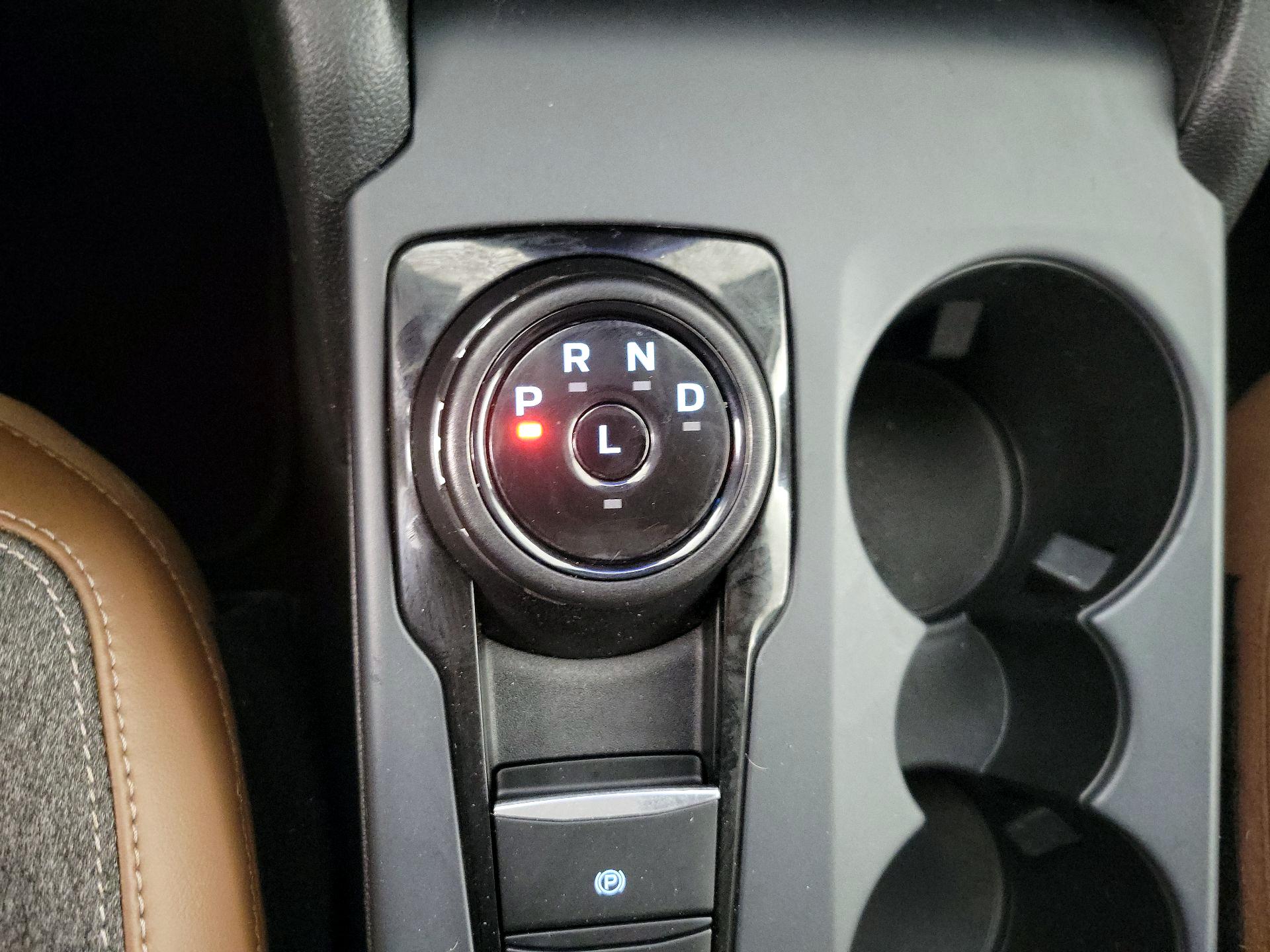 Thumbnail: 2022 Ford Bronco Sport - 16