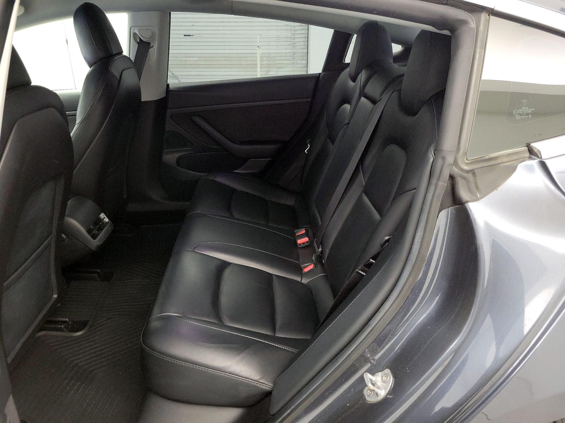 Thumbnail: 2020 Tesla Model 3 - 18