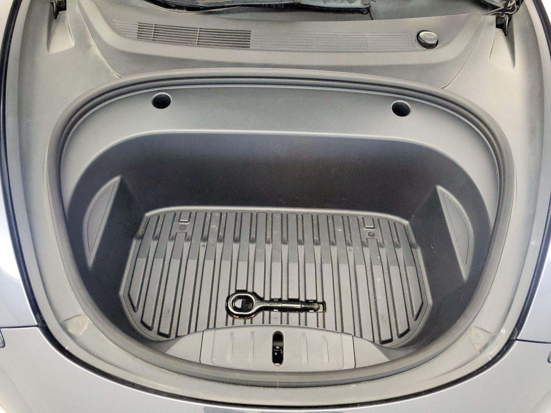 Thumbnail: 2020 Tesla Model 3 - 20