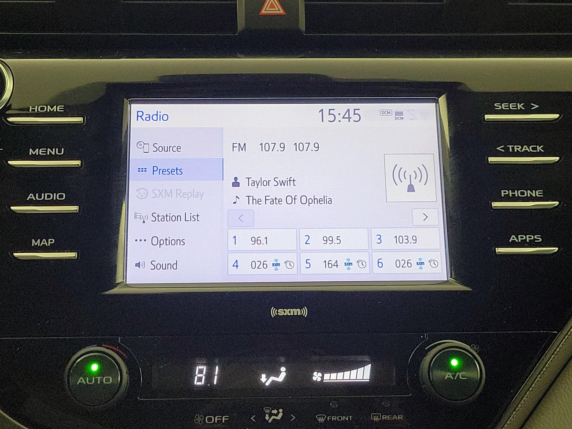 Thumbnail: 2020 Toyota Camry - 15