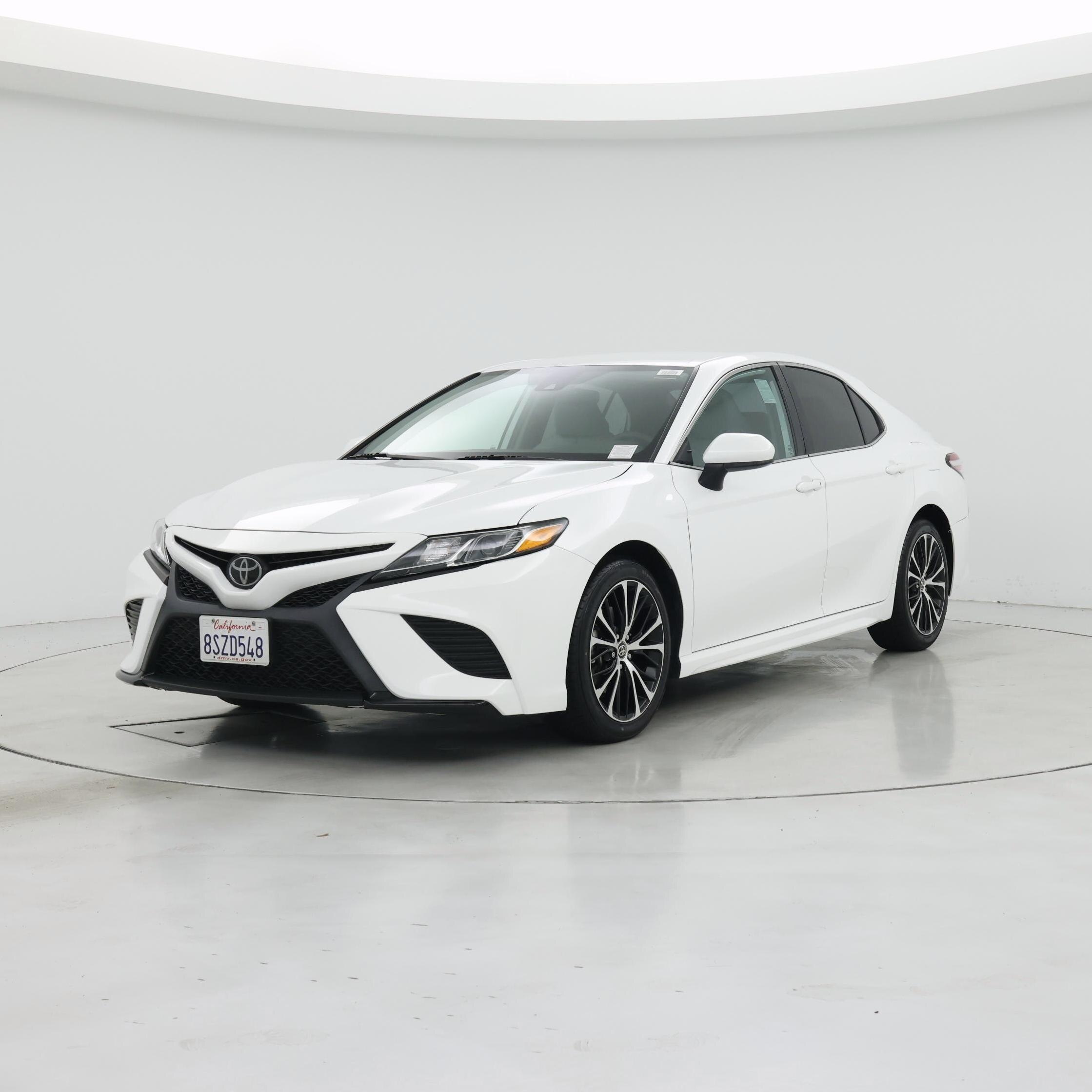 Thumbnail: 2020 Toyota Camry - 4
