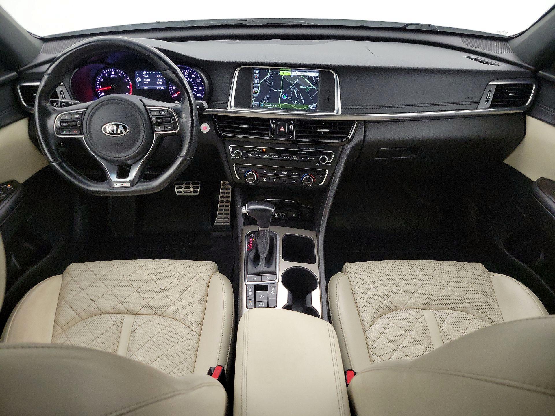 Thumbnail: 2017 Kia Optima - 9