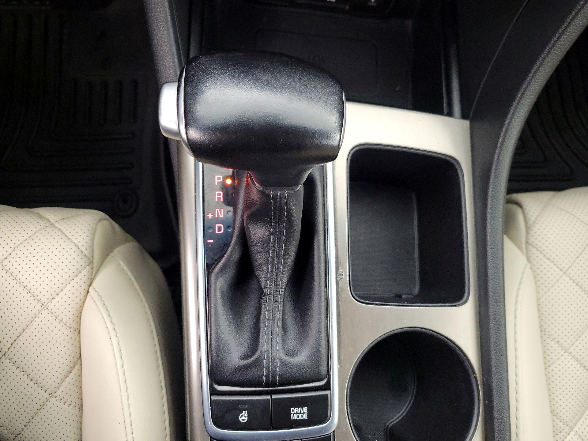 Thumbnail: 2017 Kia Optima - 18