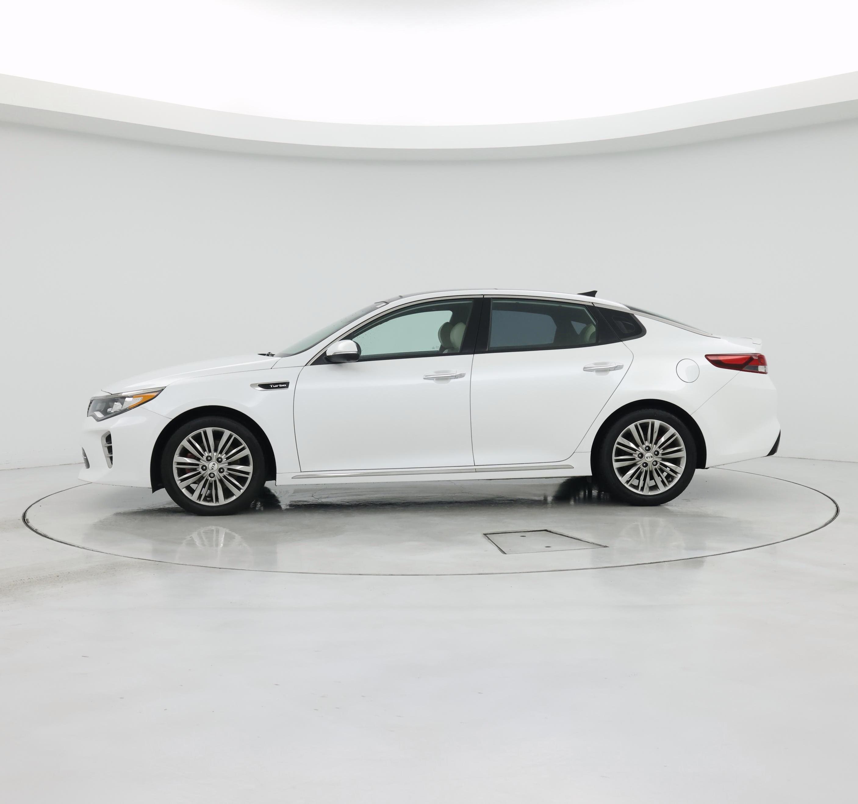 Thumbnail: 2017 Kia Optima - 3