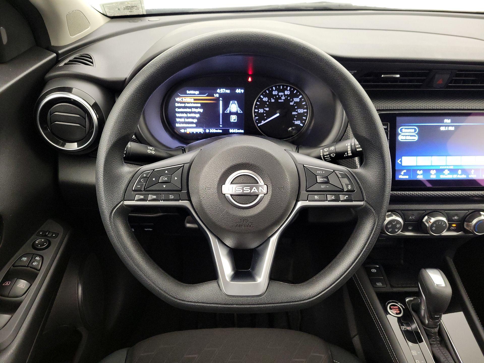 Thumbnail: 2023 Nissan Kicks - 10