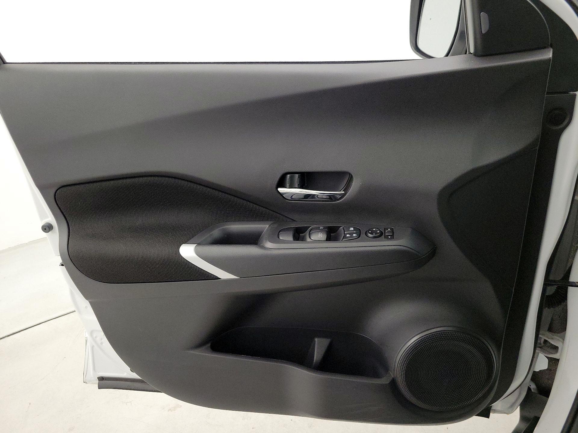 Thumbnail: 2023 Nissan Kicks - 12