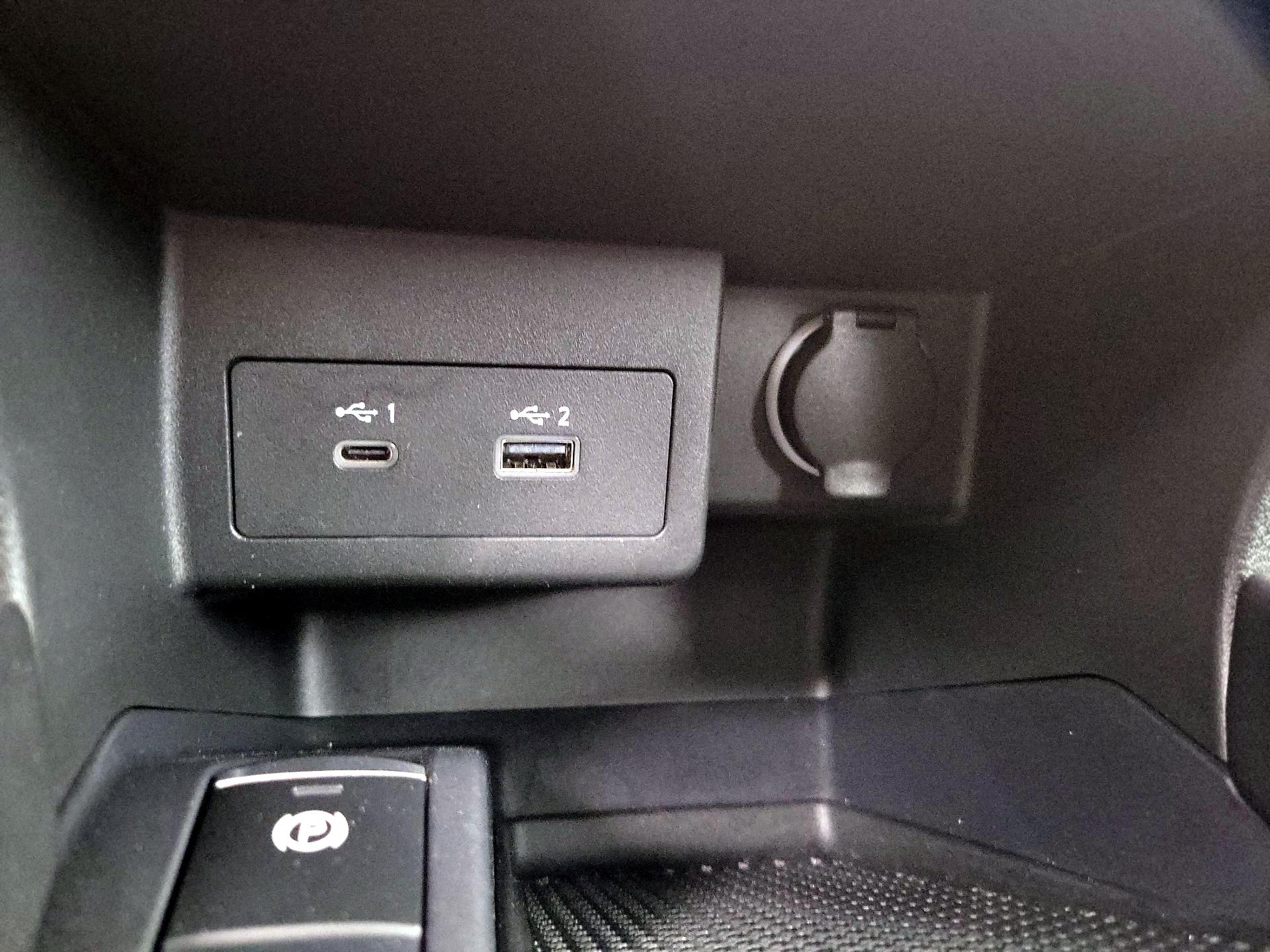 Thumbnail: 2023 Nissan Kicks - 17