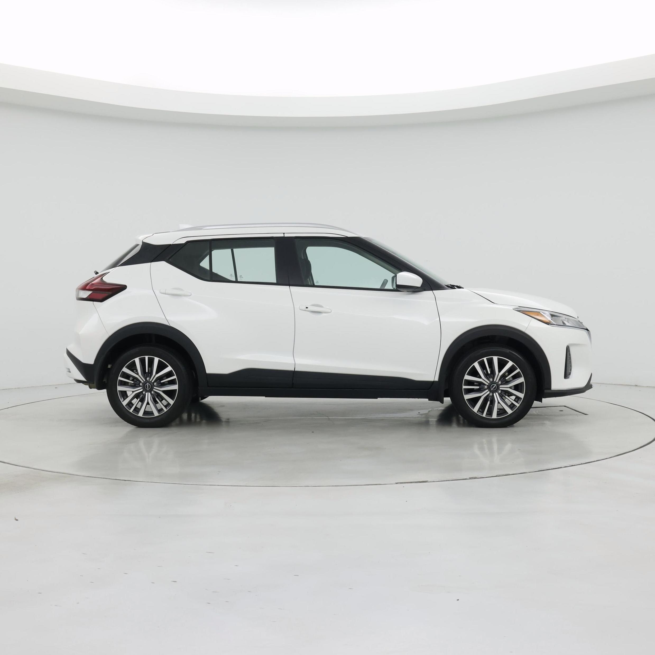 Thumbnail: 2023 Nissan Kicks - 7