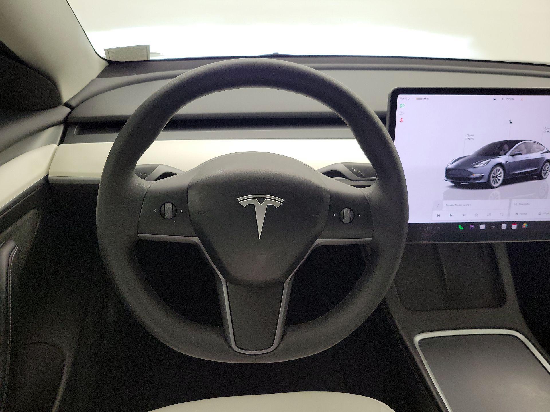 Thumbnail: 2023 Tesla Model 3 - 10