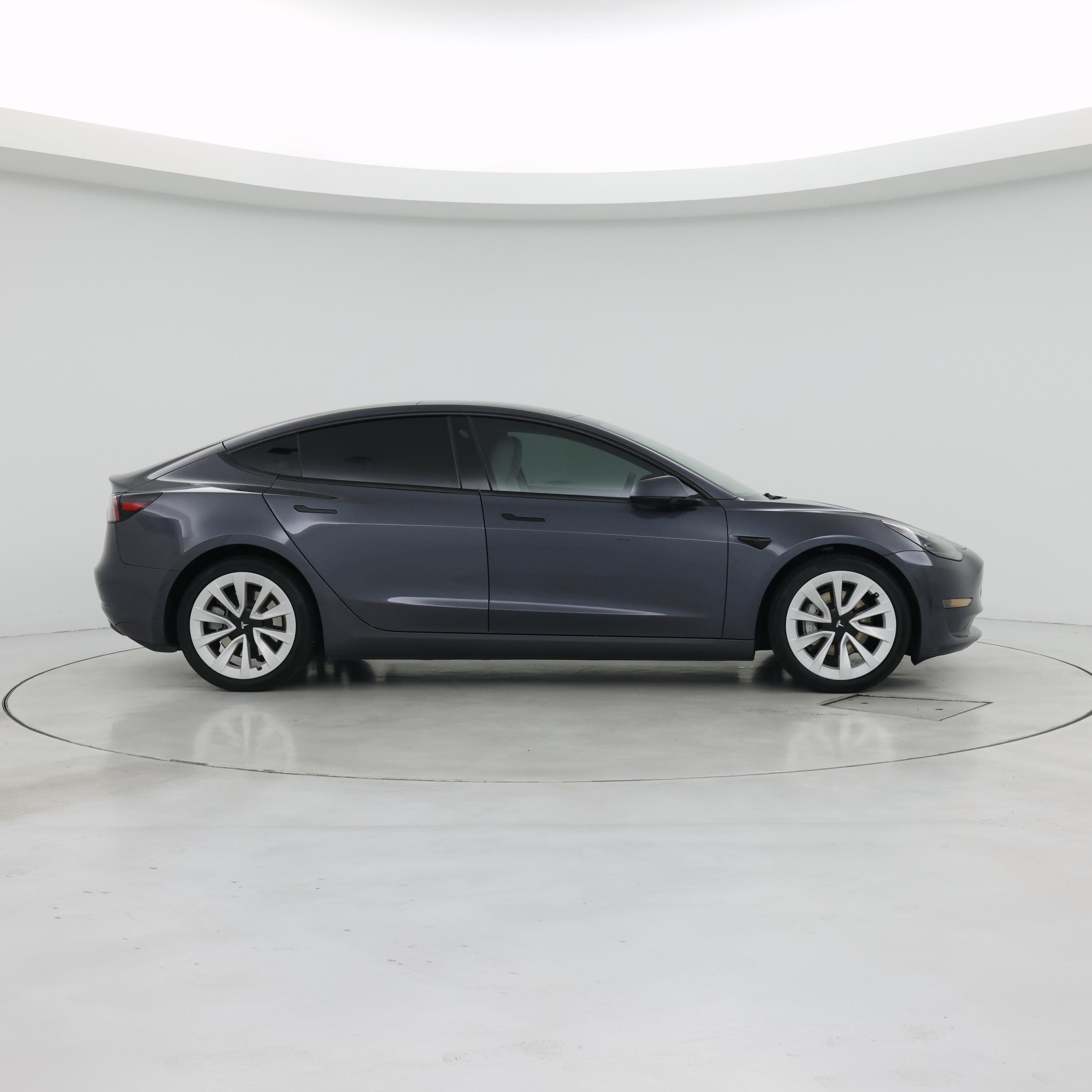 Thumbnail: 2023 Tesla Model 3 - 7