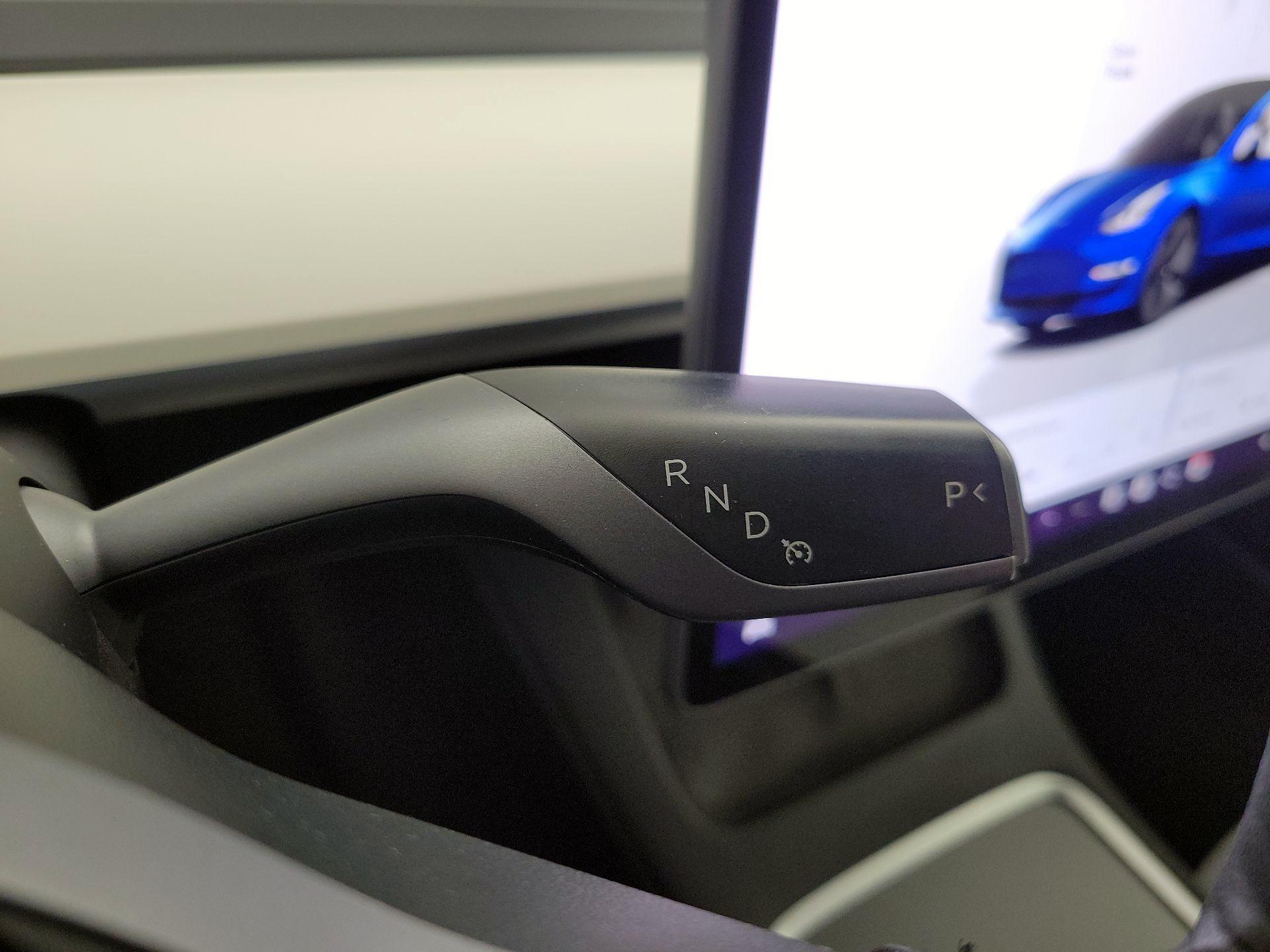 Thumbnail: 2022 Tesla Model 3 - 17