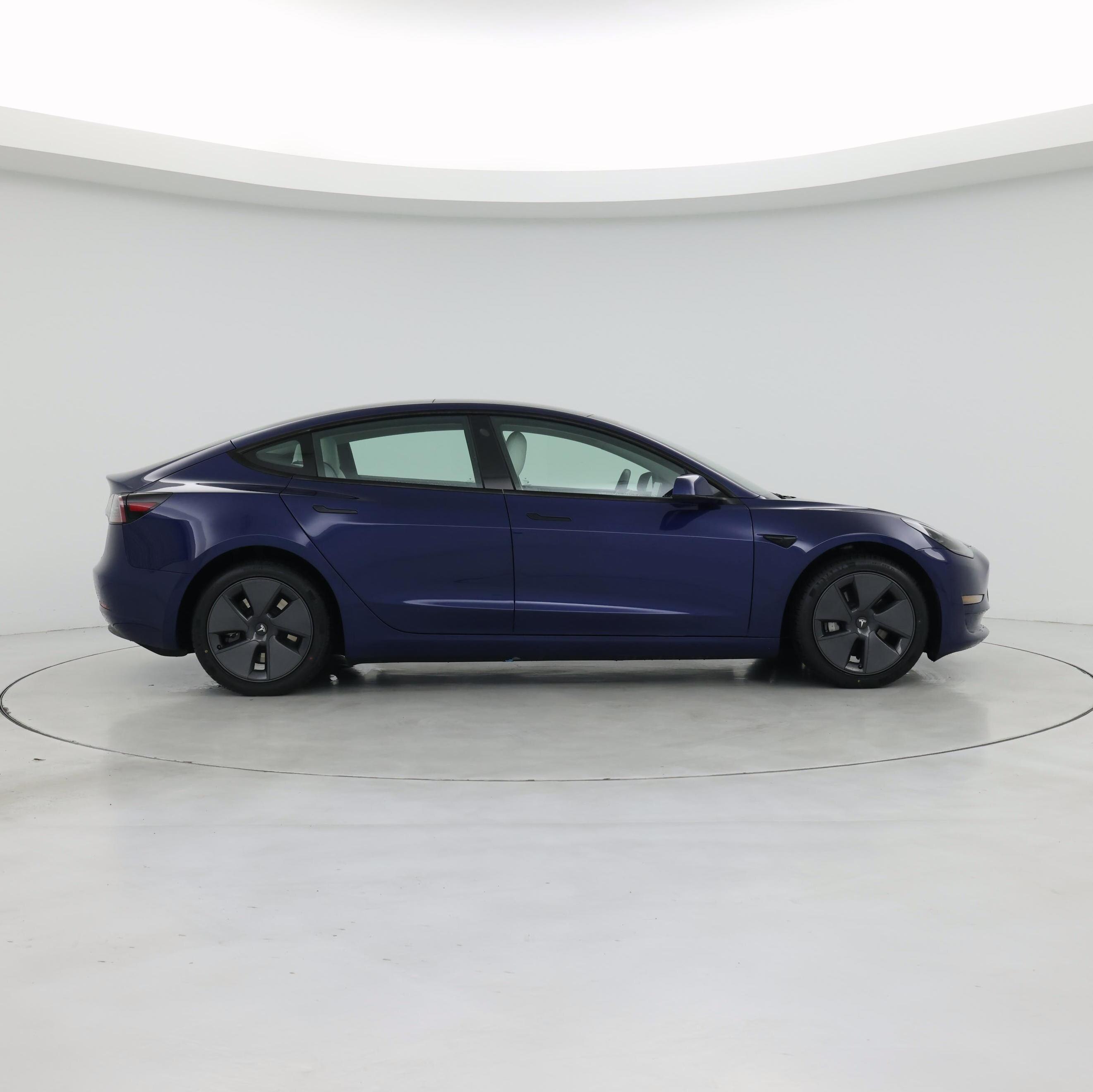 Thumbnail: 2022 Tesla Model 3 - 7