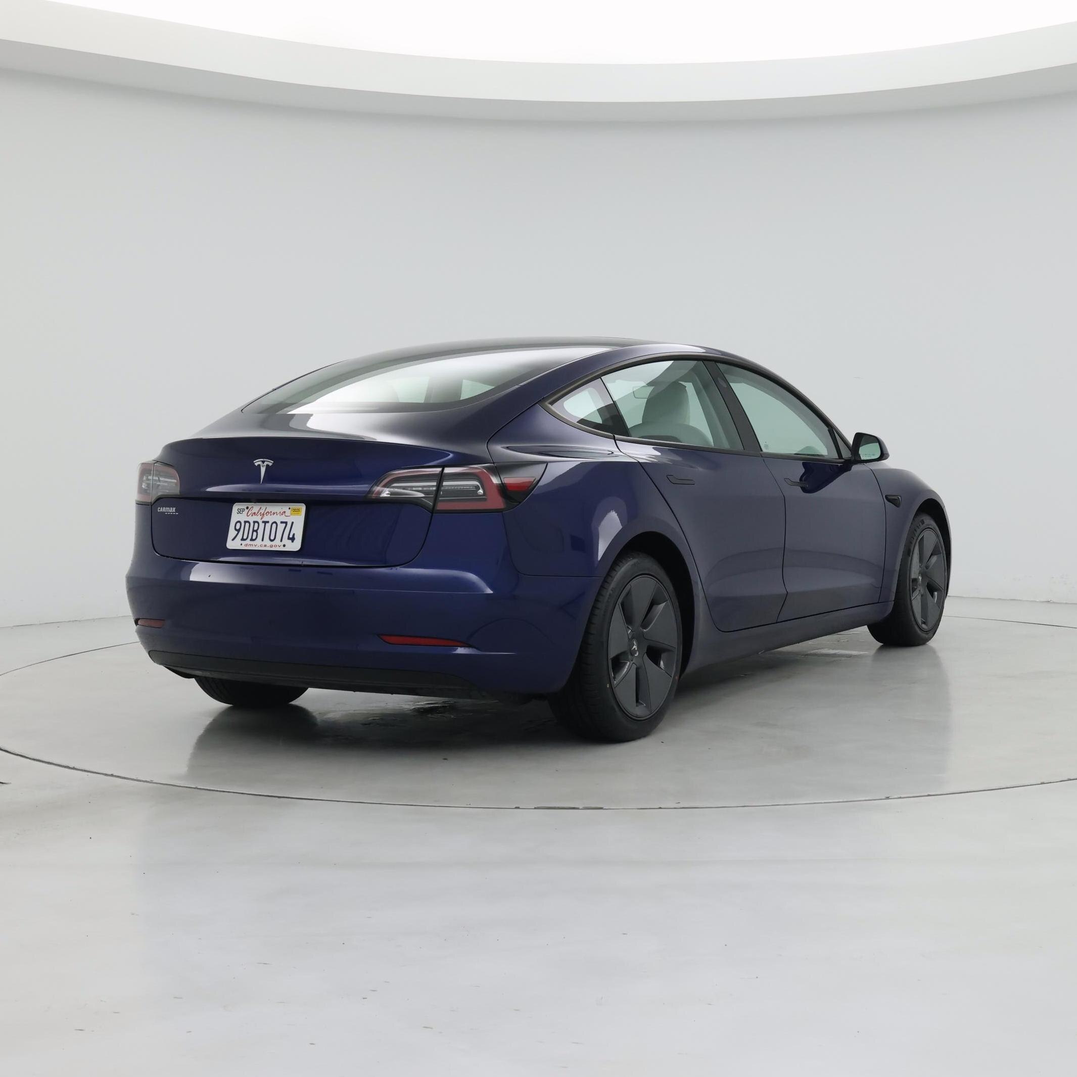 Thumbnail: 2022 Tesla Model 3 - 8