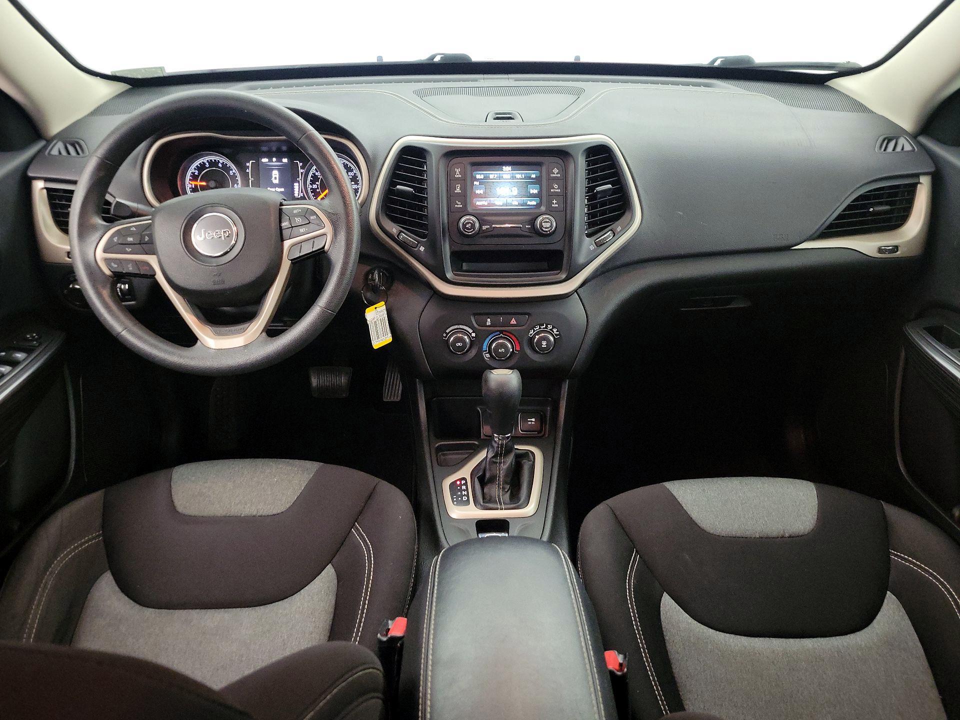 Thumbnail: 2015 Jeep Cherokee - 9