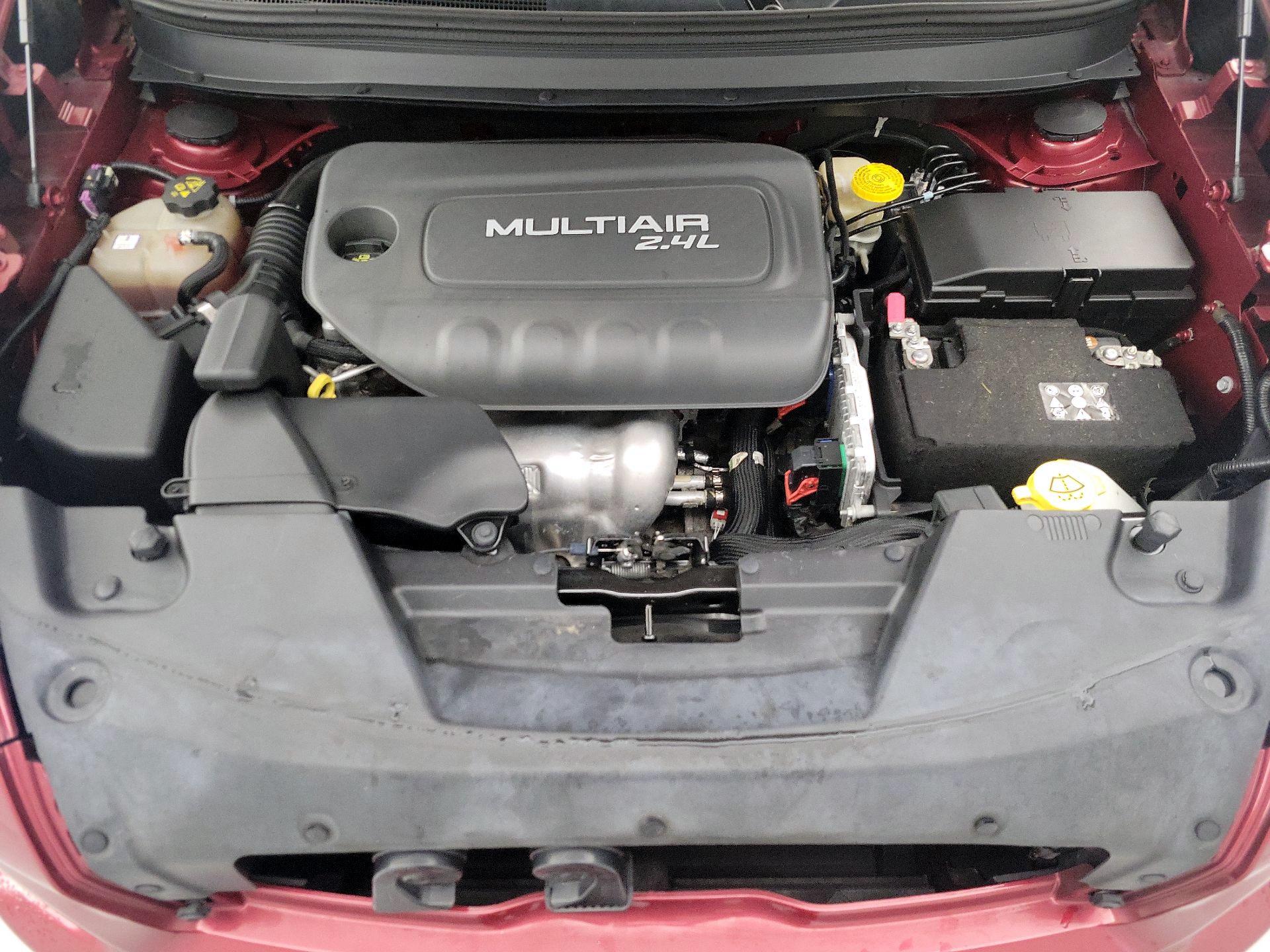 Thumbnail: 2015 Jeep Cherokee - 20