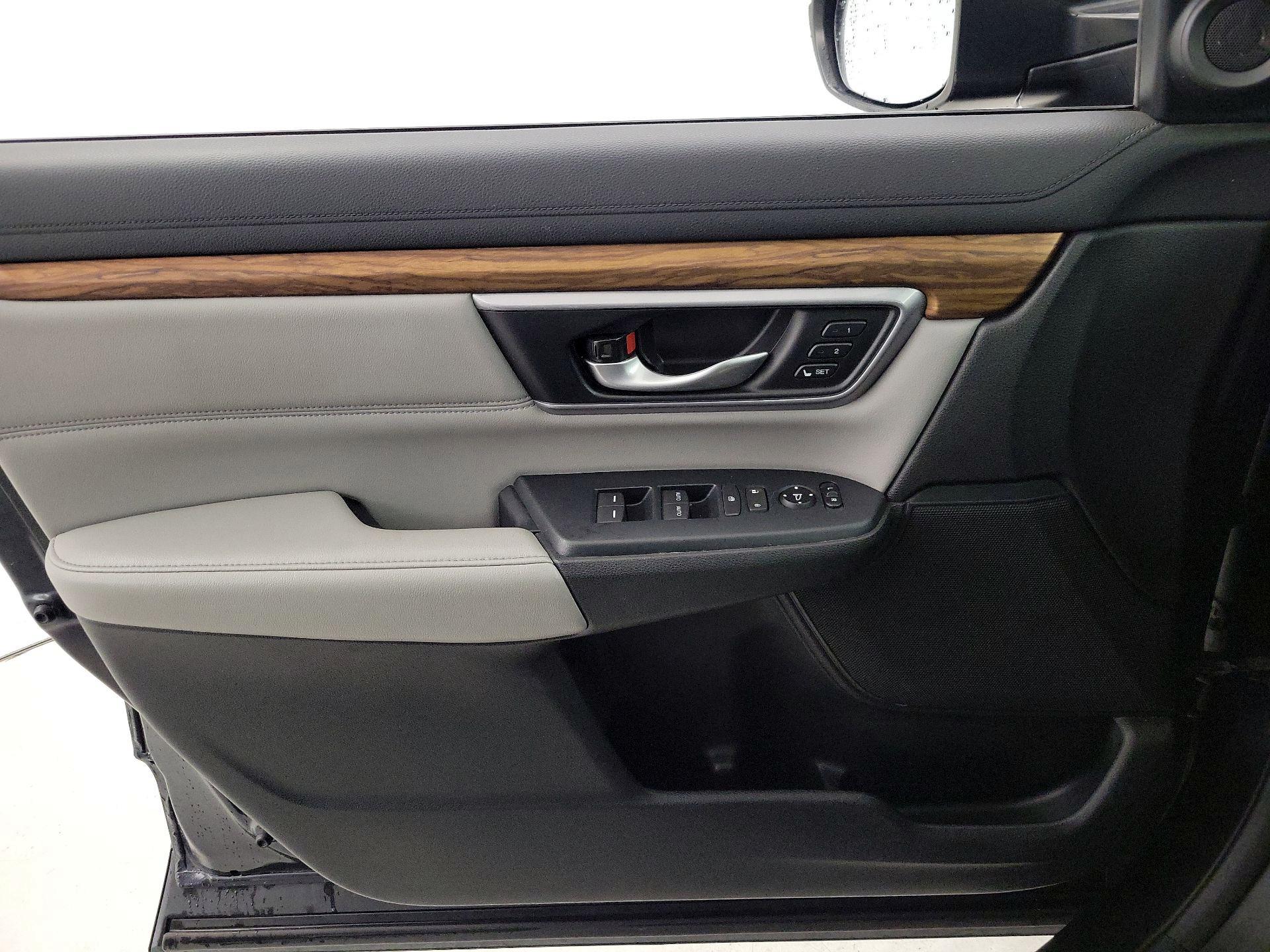 Thumbnail: 2017 Honda CR-V - 12