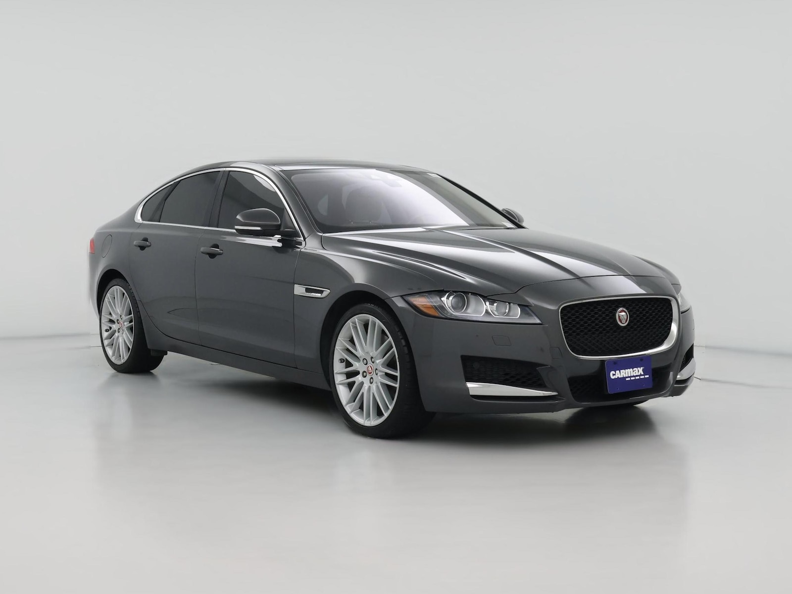 2017 Jaguar XF