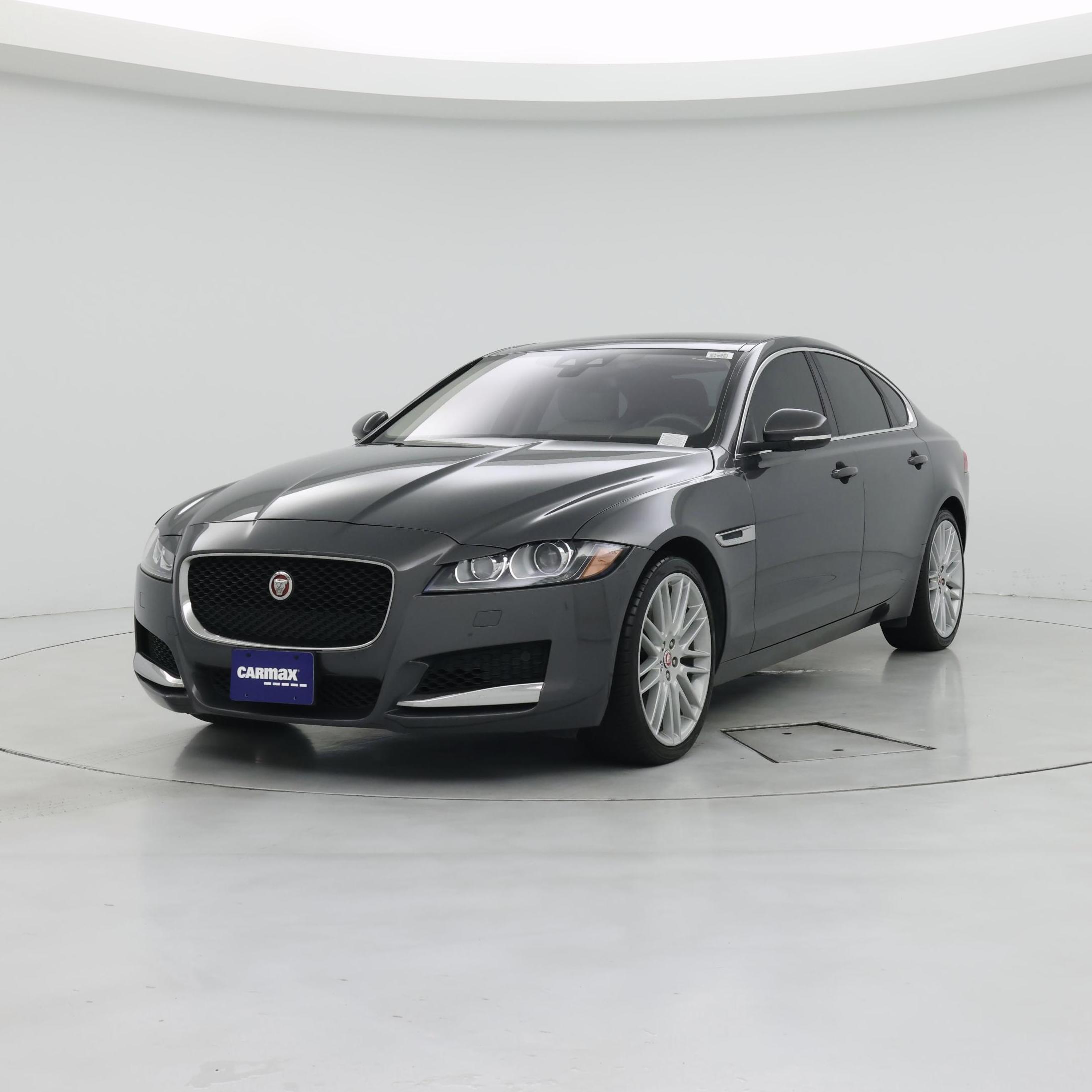 Thumbnail: 2017 Jaguar XF - 4