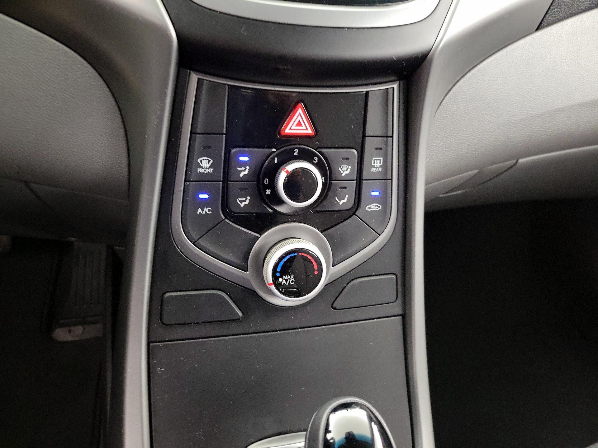 Thumbnail: 2016 Hyundai Elantra - 15