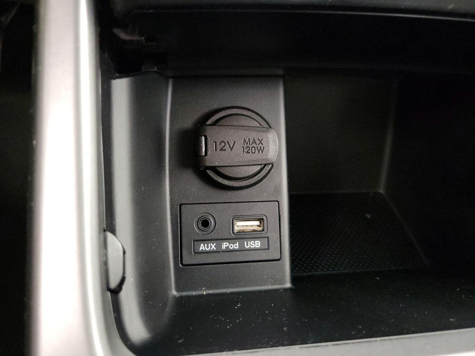 Thumbnail: 2016 Hyundai Elantra - 17