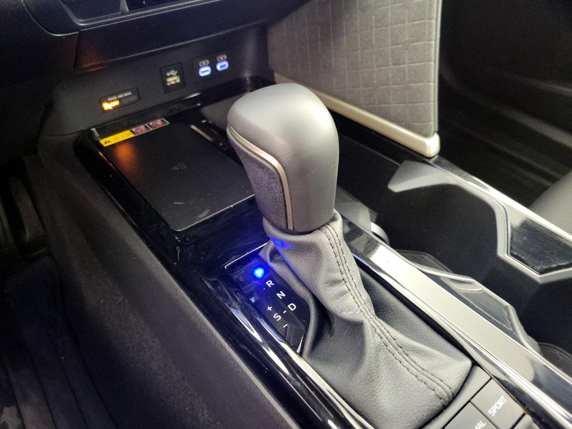 Thumbnail: 2025 Toyota Camry - 17