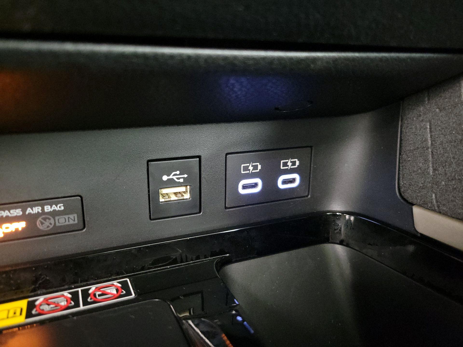 Thumbnail: 2025 Toyota Camry - 18