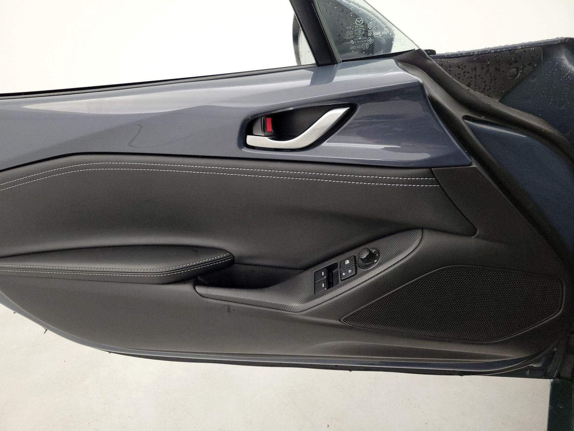 Thumbnail: 2020 Mazda MX-5 Miata - 12