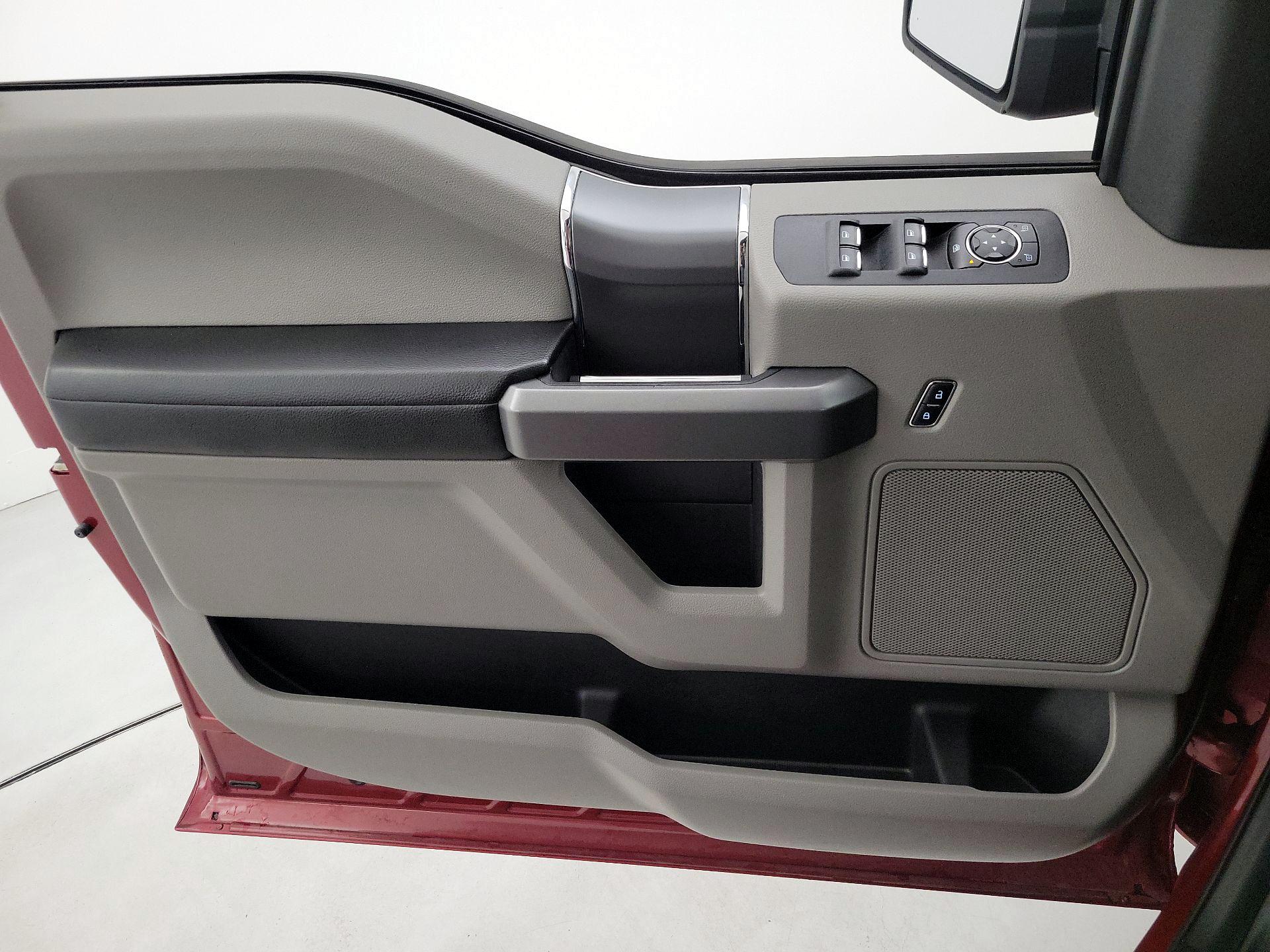 Thumbnail: 2016 Ford F-150 - 12